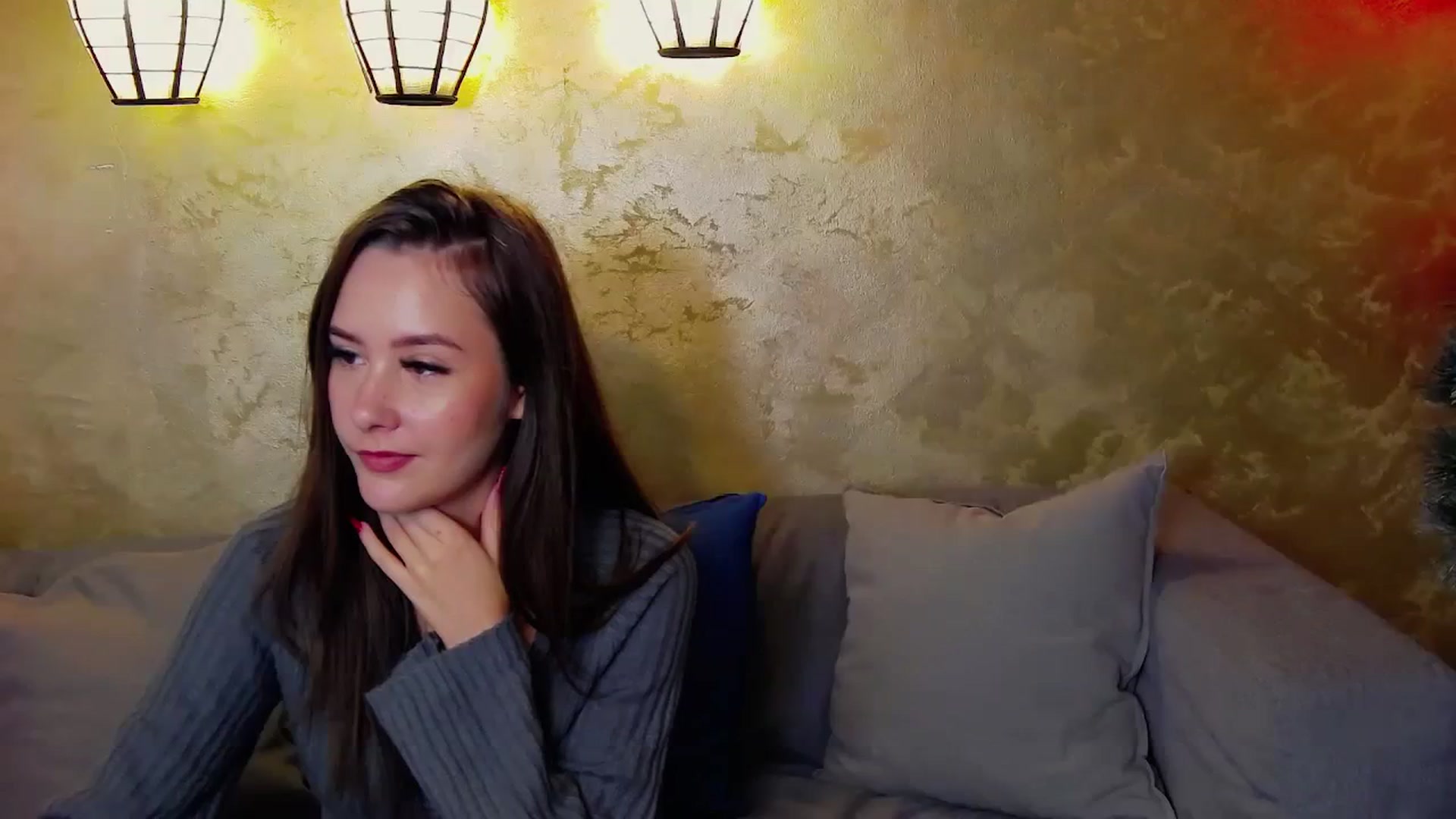 Gallery image thumbnail from Radiance's myfreecams stream on, 12/21/2023, 15:45 image 7 of 20