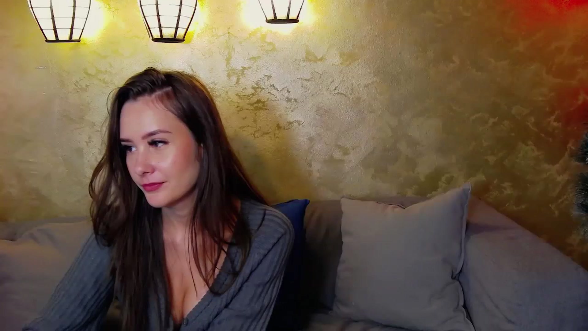 Gallery image thumbnail from Radiance's myfreecams stream on, 12/21/2023, 15:45 image 9 of 20