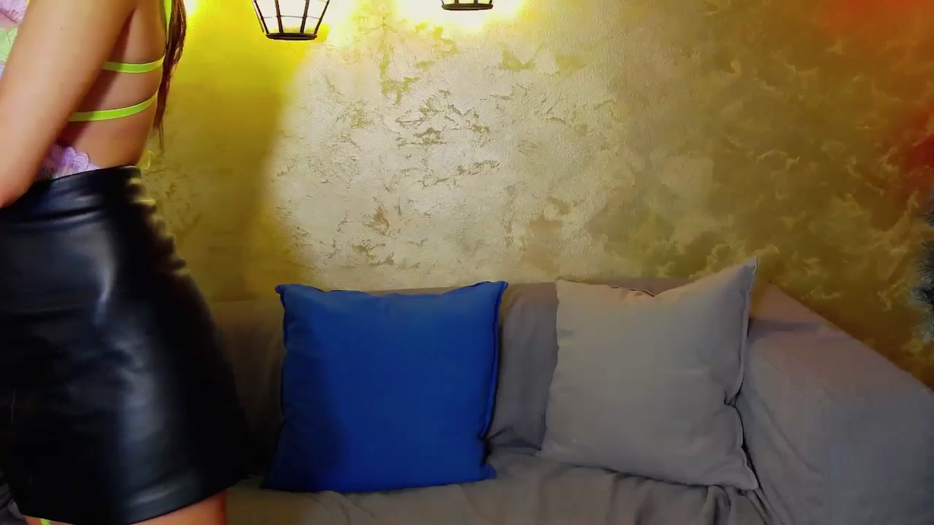 Gallery image thumbnail from Radiance's myfreecams stream on, 12/21/2023, 16:54 image 6 of 20