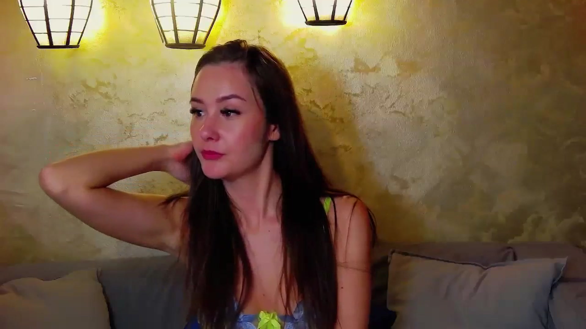 Gallery image thumbnail from Radiance's myfreecams stream on, 12/21/2023, 20:23 image 20 of 20