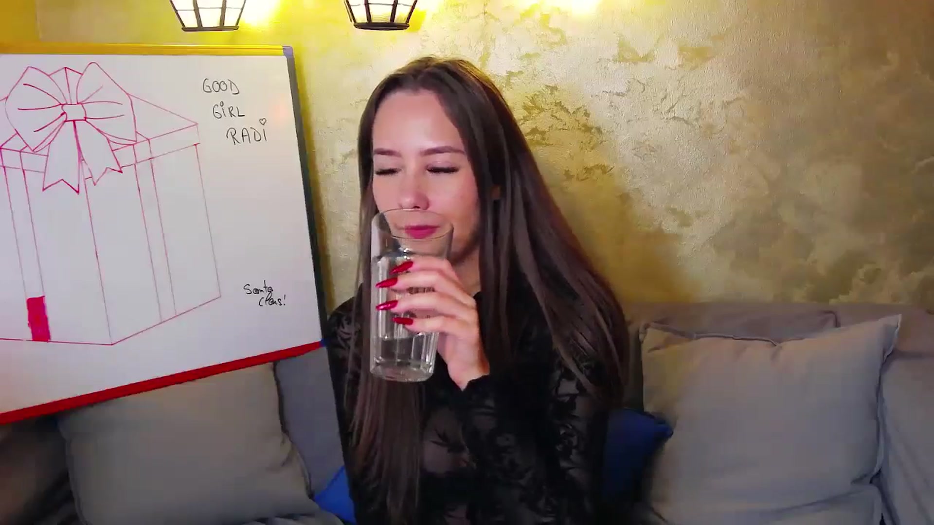 Gallery image thumbnail from Radiance's myfreecams stream on, 12/22/2023, 15:46 image 10 of 20