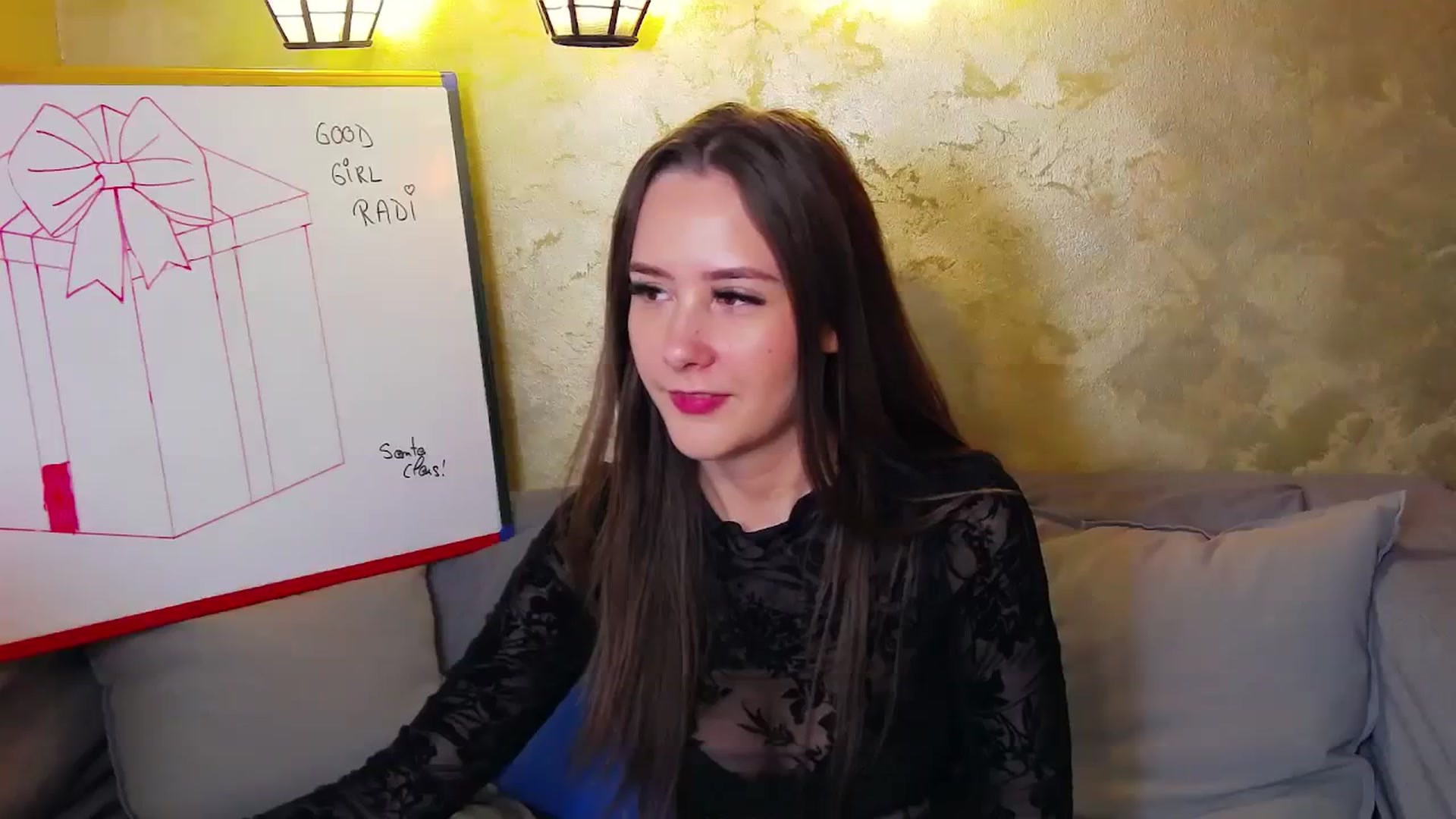 Gallery image thumbnail from Radiance's myfreecams stream on, 12/22/2023, 15:46 image 15 of 20