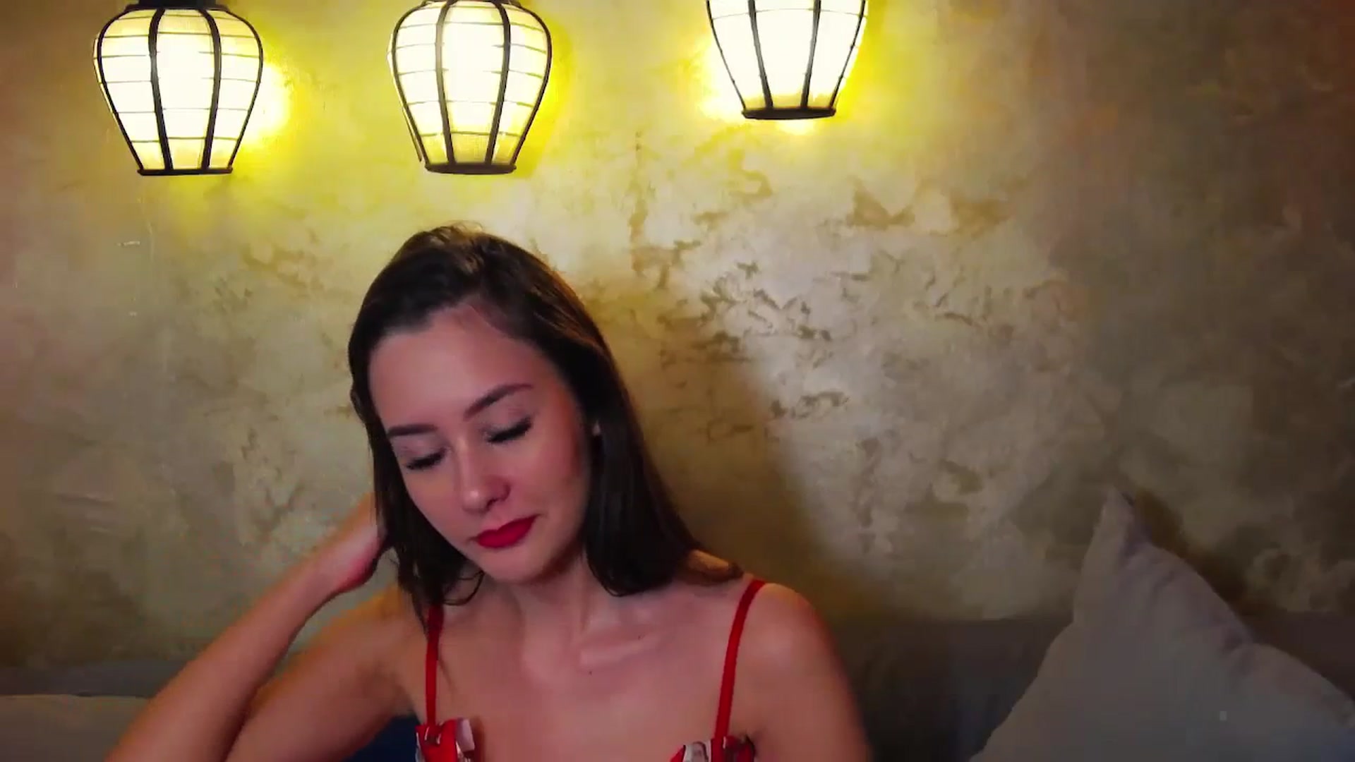 Gallery image thumbnail from Radiance's myfreecams stream on, 12/23/2023, 15:33 image 13 of 20