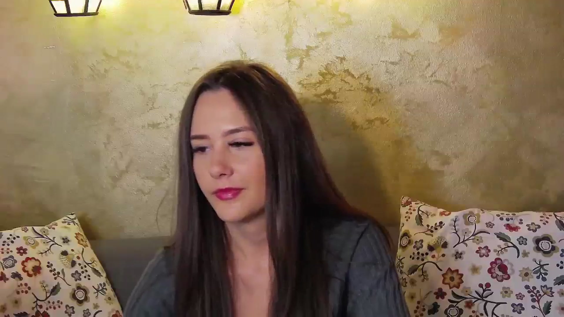 Gallery image thumbnail from Radiance's myfreecams stream on, 12/29/2023, 16:39 image 18 of 20