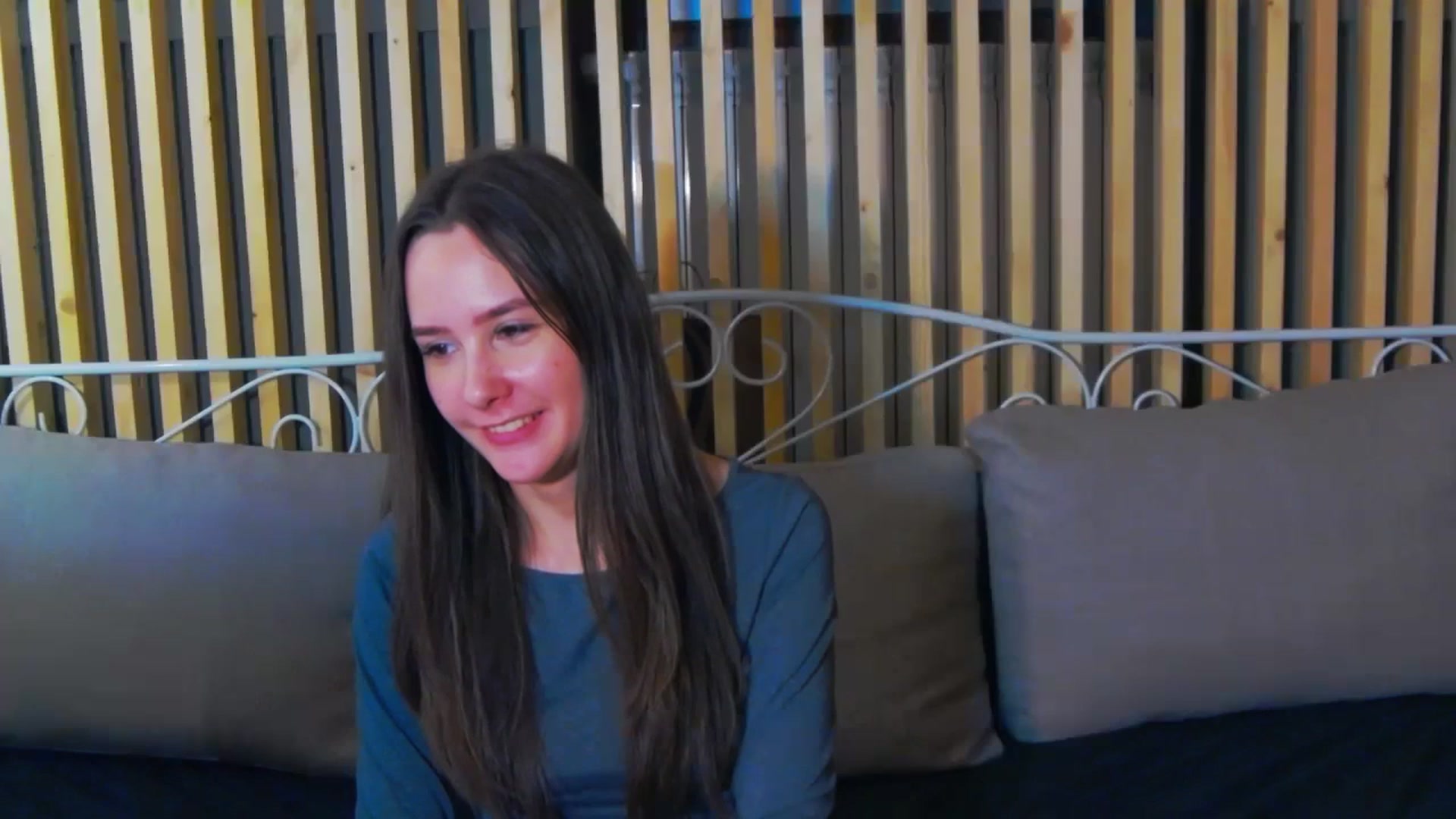 Gallery image thumbnail from Radiance's myfreecams stream on, 01/03/2024, 18:48 image 20 of 20