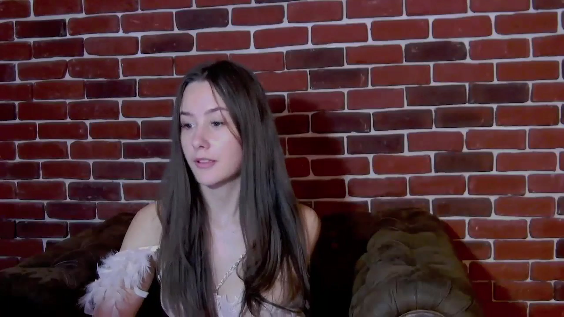 Gallery image thumbnail from Radiance's myfreecams stream on, 01/03/2024, 19:49 image 16 of 20