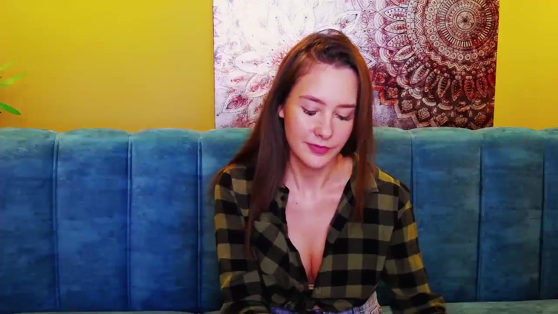 Gallery image thumbnail from Radiance's myfreecams stream on, 01/04/2024, 15:50 image 20 of 20
