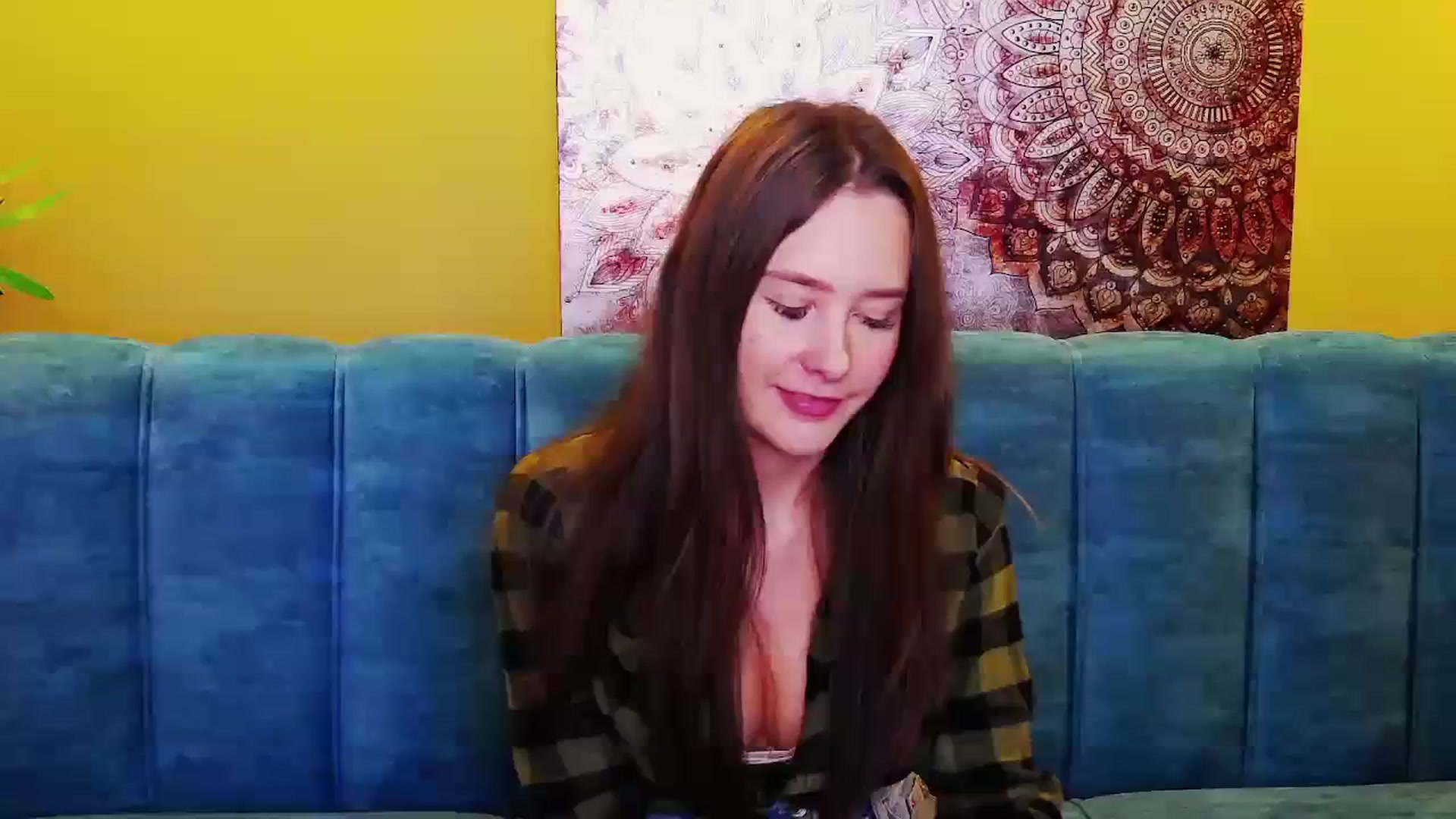 Gallery image thumbnail from Radiance's myfreecams stream on, 01/04/2024, 15:50 image 1 of 20