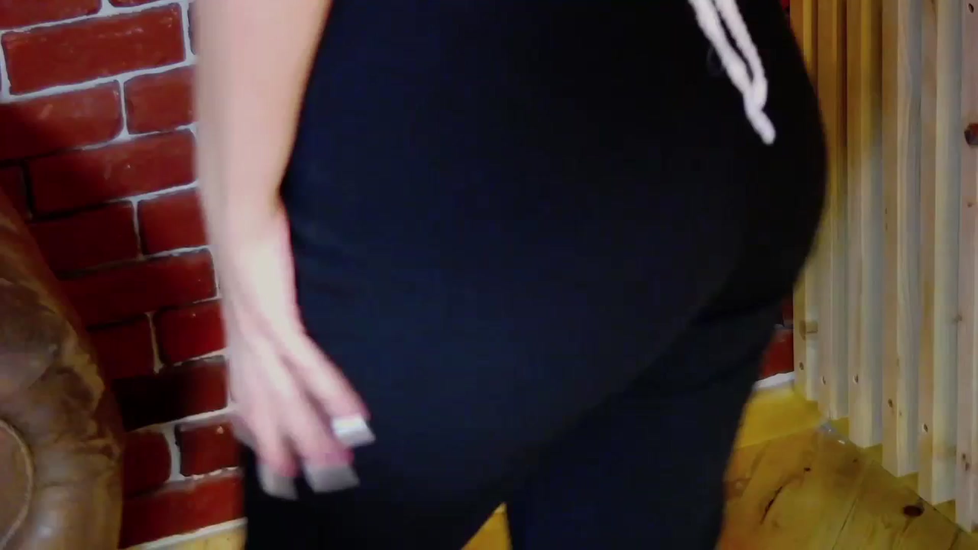 Gallery image thumbnail from Radiance's myfreecams stream on, 01/05/2024, 17:57 image 3 of 20