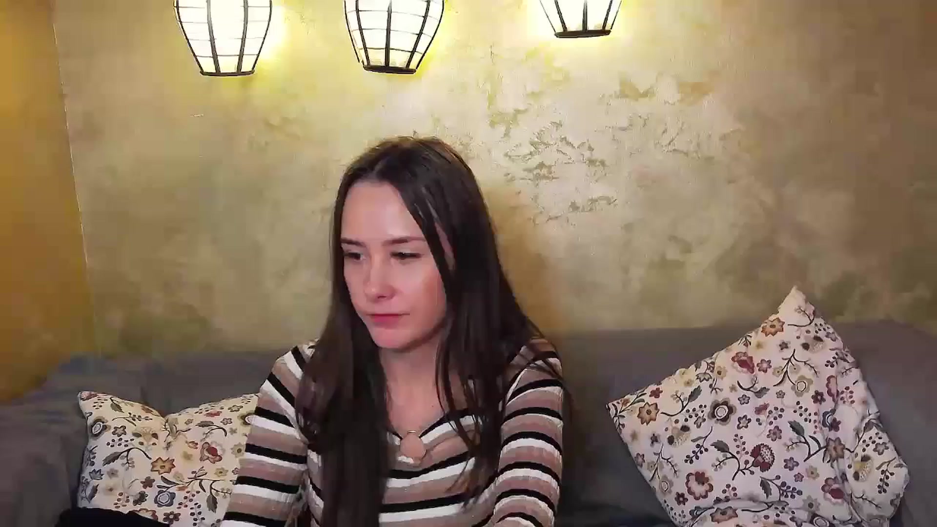 Gallery image thumbnail from Radiance's myfreecams stream on, 01/14/2024, 21:24 image 20 of 20