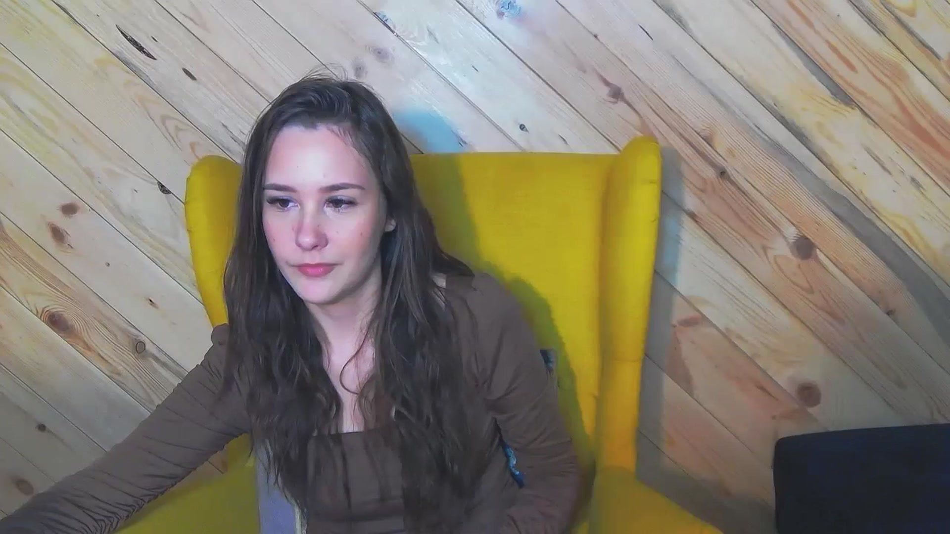 Gallery image thumbnail from Radiance's myfreecams stream on, 01/16/2024, 18:33 image 9 of 20