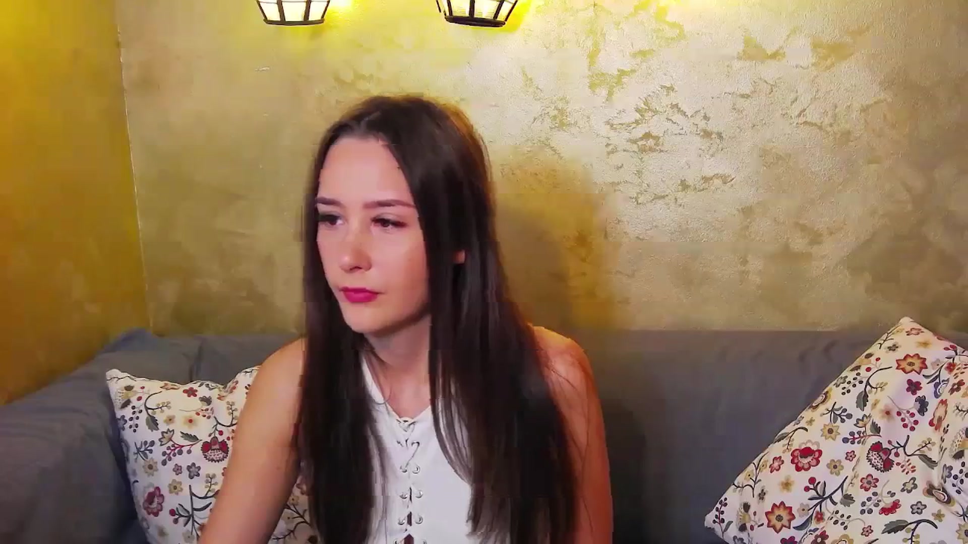 Gallery image thumbnail from Radiance's myfreecams stream on, 01/21/2024, 15:45 image 3 of 20