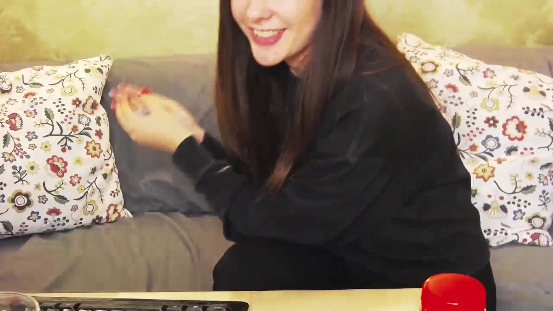 Gallery image thumbnail from Radiance's myfreecams stream on, 02/11/2024, 19:32 image 11 of 20