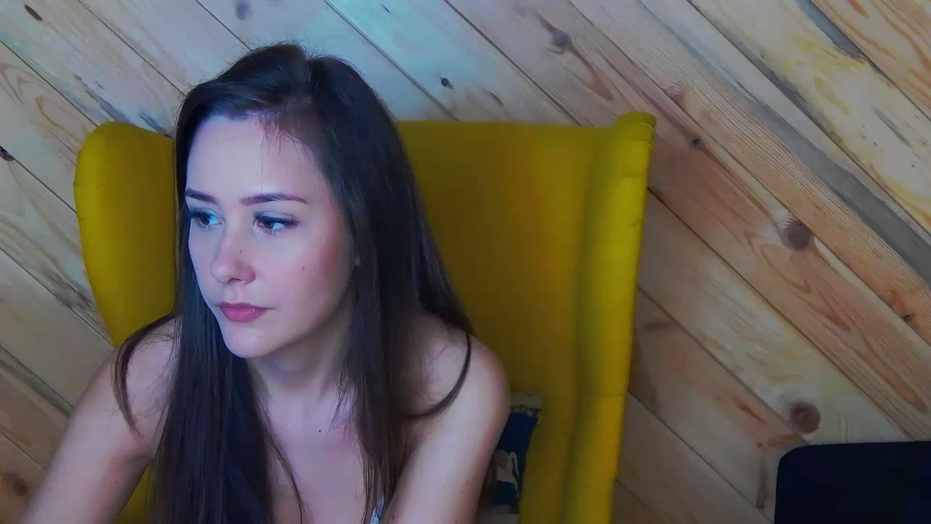 Gallery image thumbnail from Radiance's myfreecams stream on, 02/13/2024, 15:33 image 19 of 20