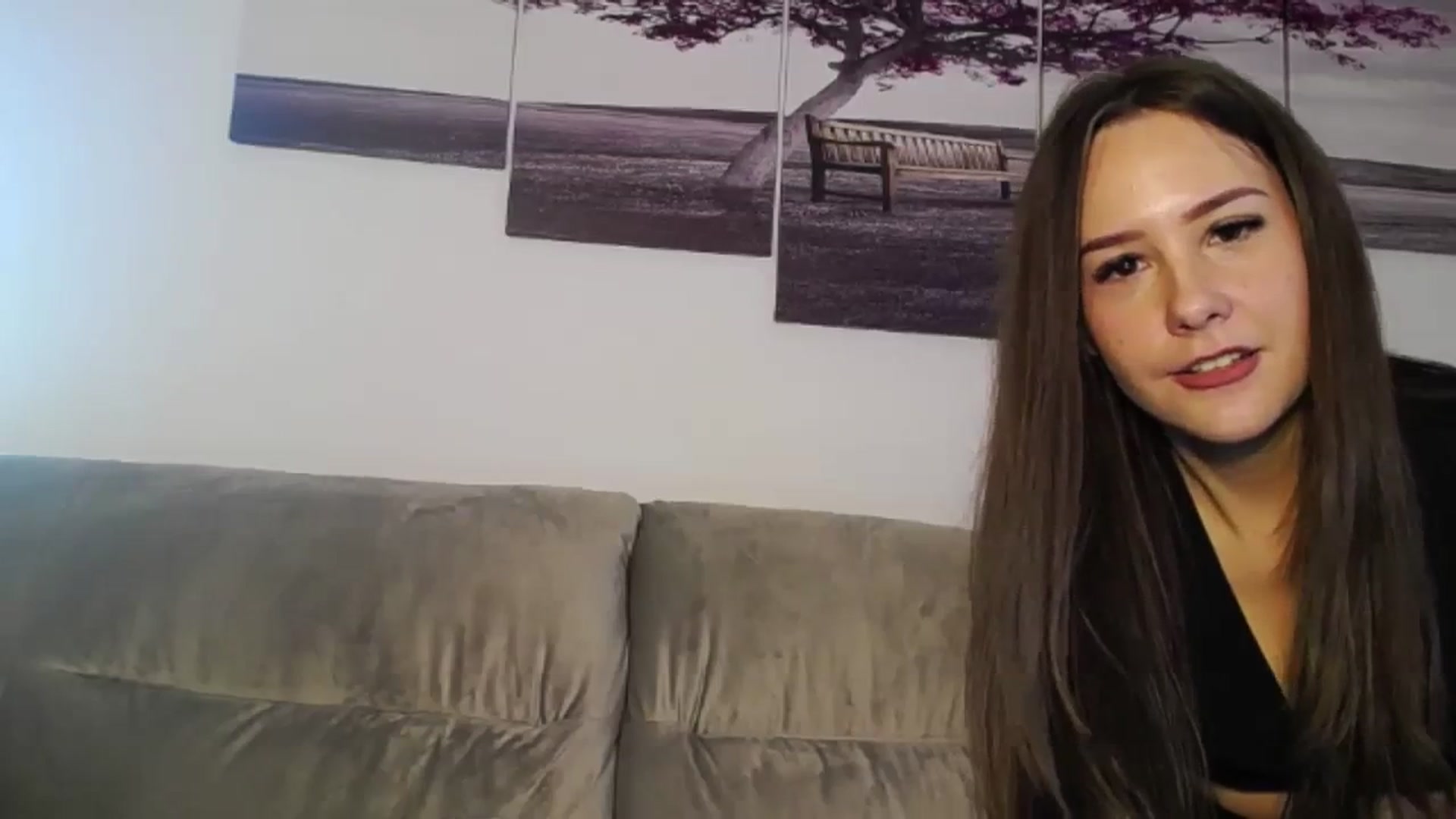 Gallery image thumbnail from Radiance's myfreecams stream on, 02/16/2024, 15:44 image 11 of 20
