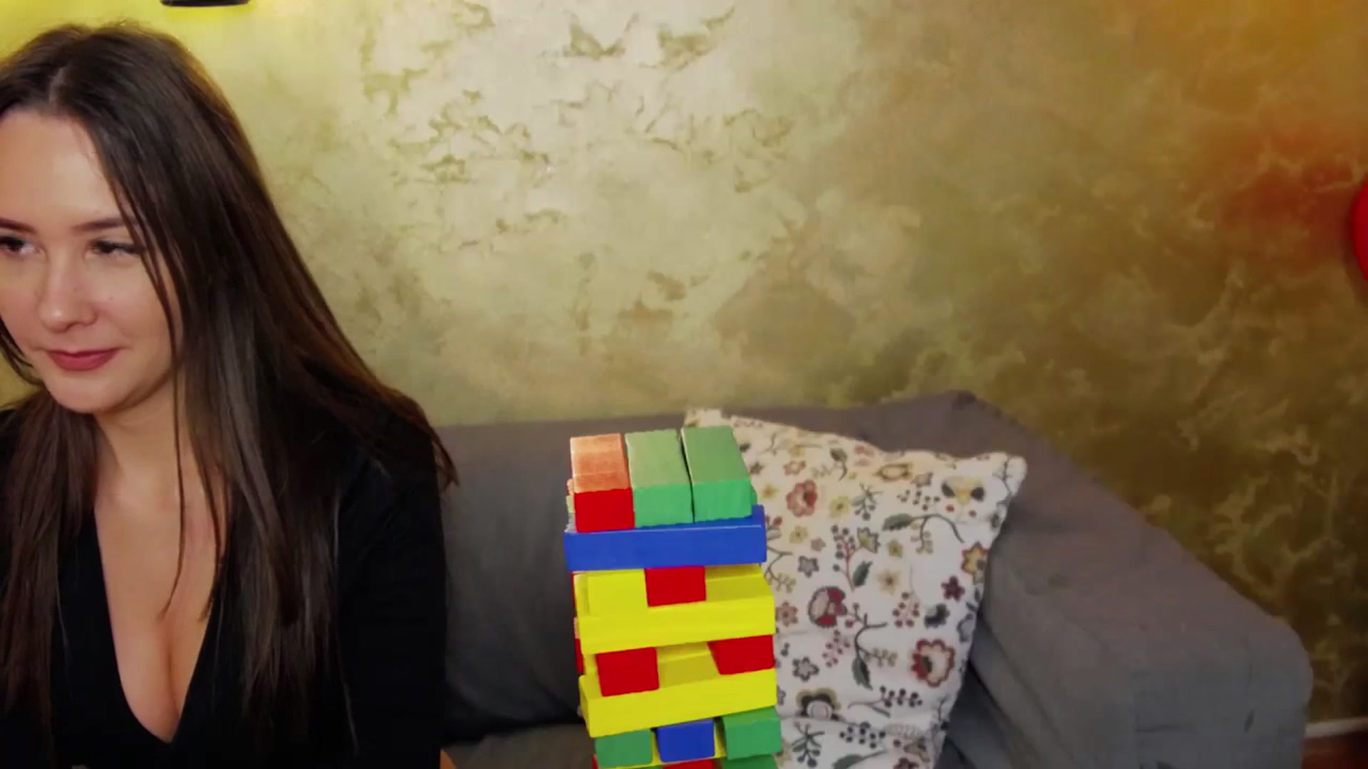 Gallery image thumbnail from Radiance's myfreecams stream on, 02/20/2024, 20:52 image 17 of 20