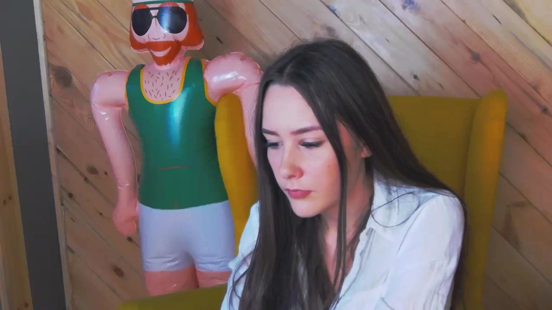 Gallery image thumbnail from Radiance's myfreecams stream on, 02/21/2024, 14:59 image 13 of 20