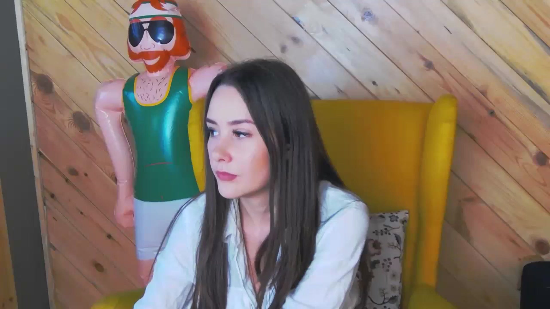 Gallery image thumbnail from Radiance's myfreecams stream on, 02/21/2024, 14:59 image 6 of 20