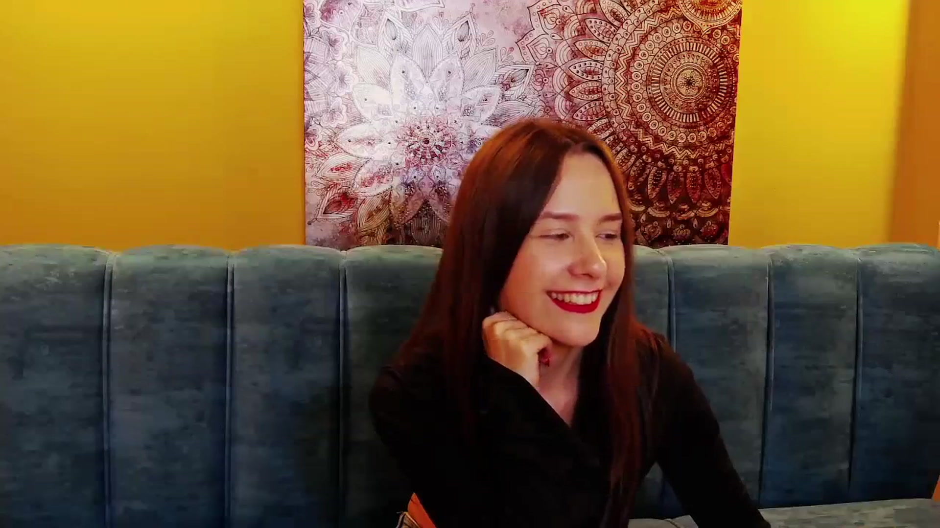 Gallery image thumbnail from Radiance's myfreecams stream on, 03/08/2024, 18:01 image 18 of 20