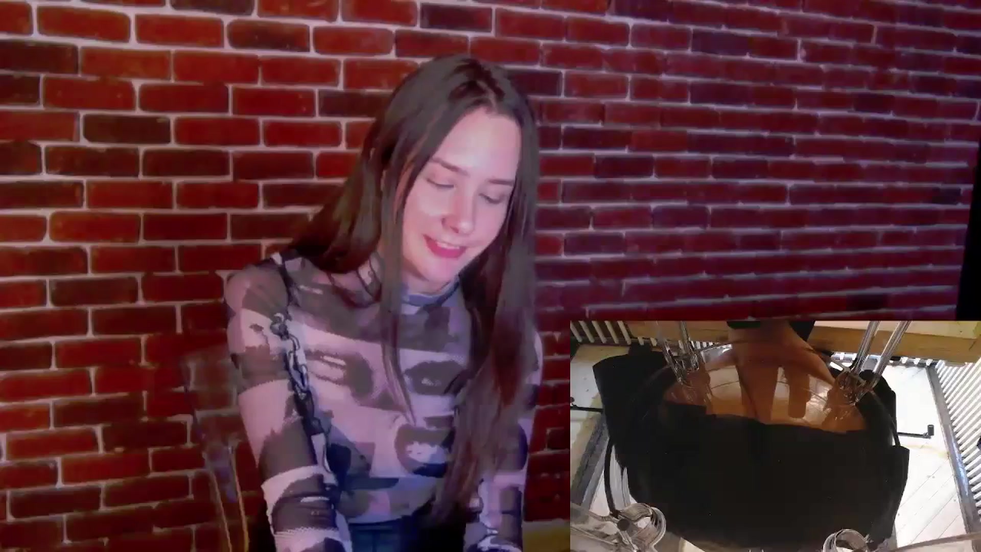 Gallery image thumbnail from Radiance's myfreecams stream on, 03/10/2024, 23:42 image 5 of 20