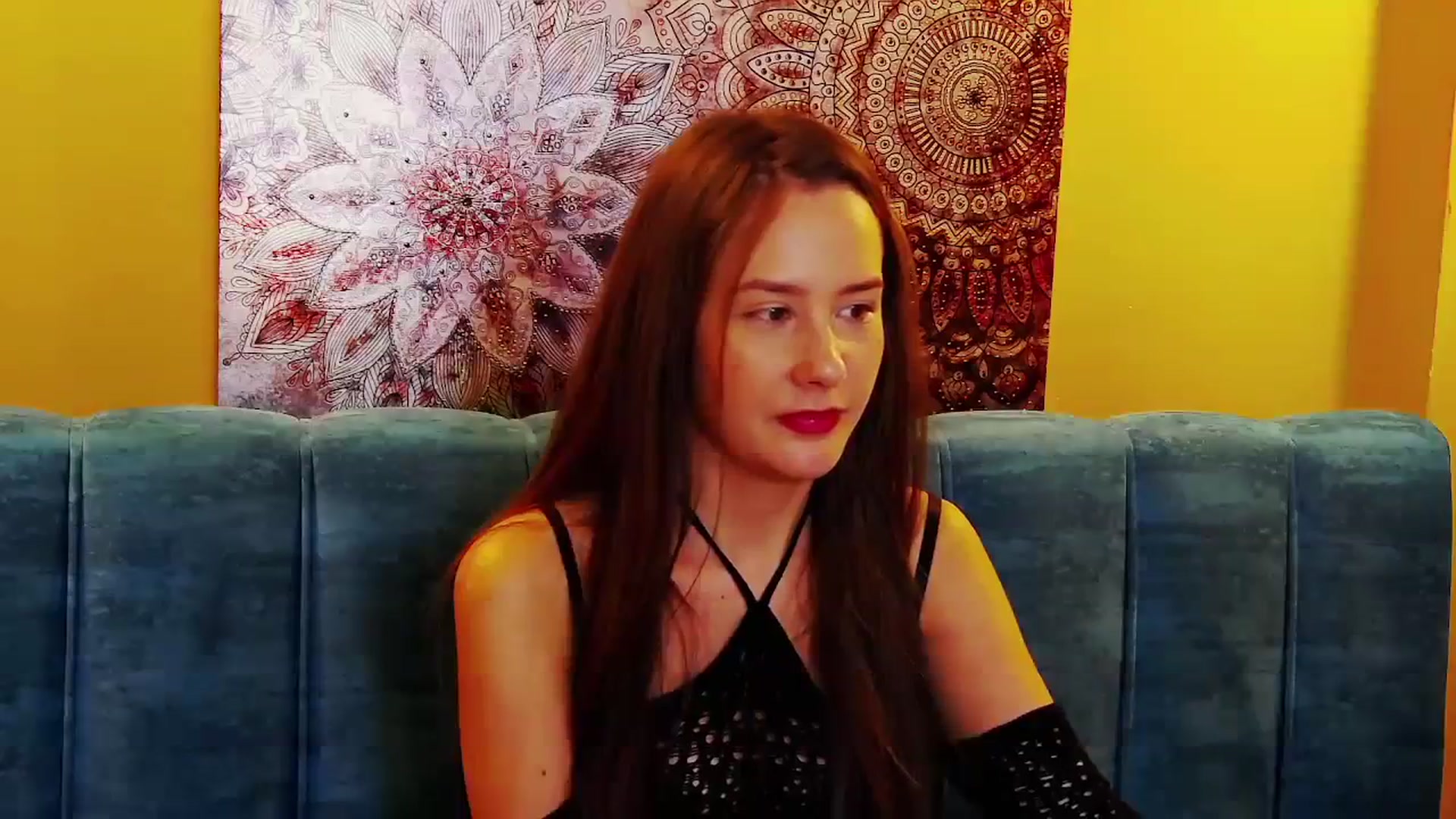 Gallery image thumbnail from Radiance's myfreecams stream on, 03/12/2024, 20:38 image 17 of 20