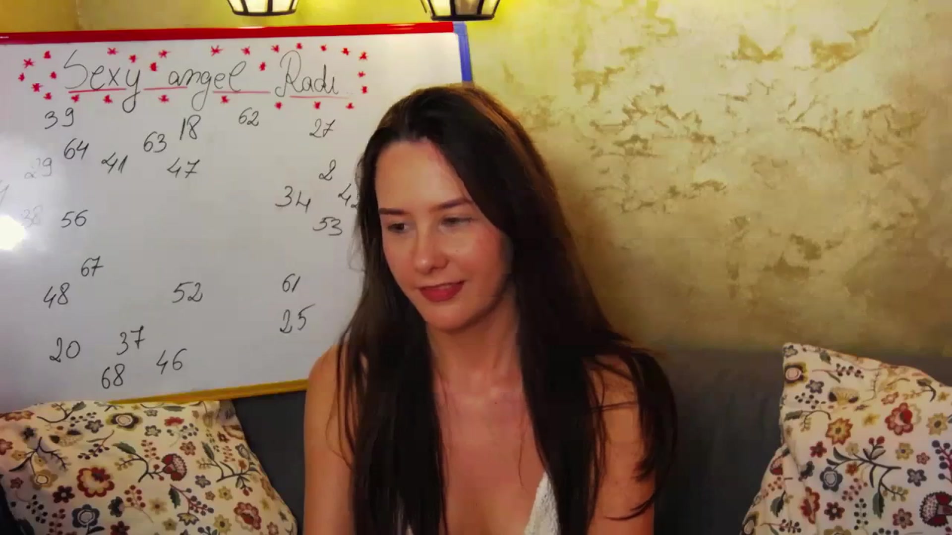 Gallery image thumbnail from Radiance's myfreecams stream on, 03/13/2024, 19:42 image 18 of 20