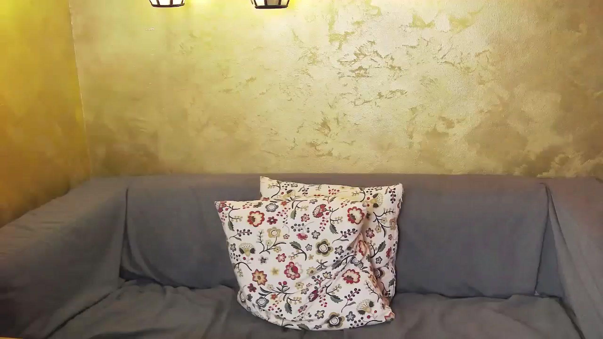 Gallery image thumbnail from Radiance's myfreecams stream on, 04/04/2024, 23:06 image 11 of 20