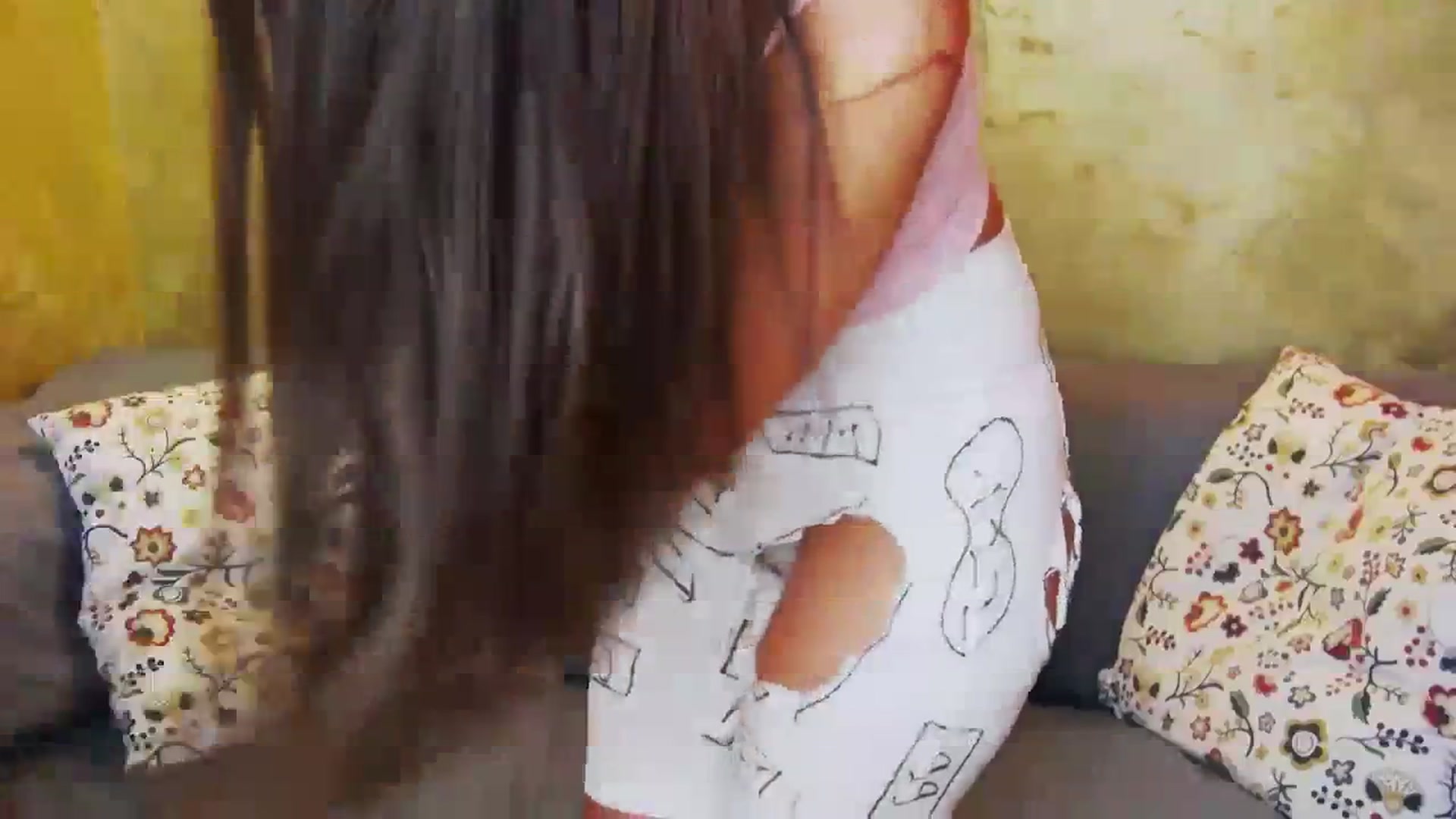 Gallery image thumbnail from Radiance's myfreecams stream on, 04/10/2024, 20:07 image 17 of 20
