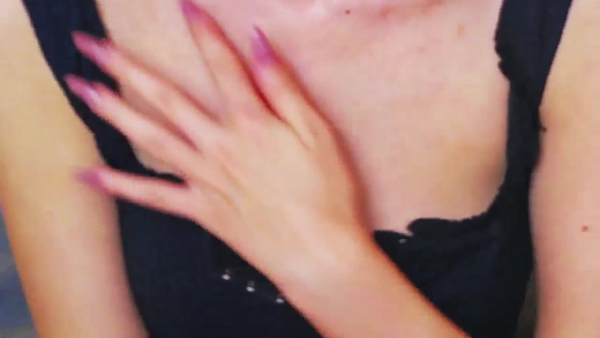Gallery image thumbnail from Radiance's myfreecams stream on, 04/17/2024, 15:04 image 4 of 20