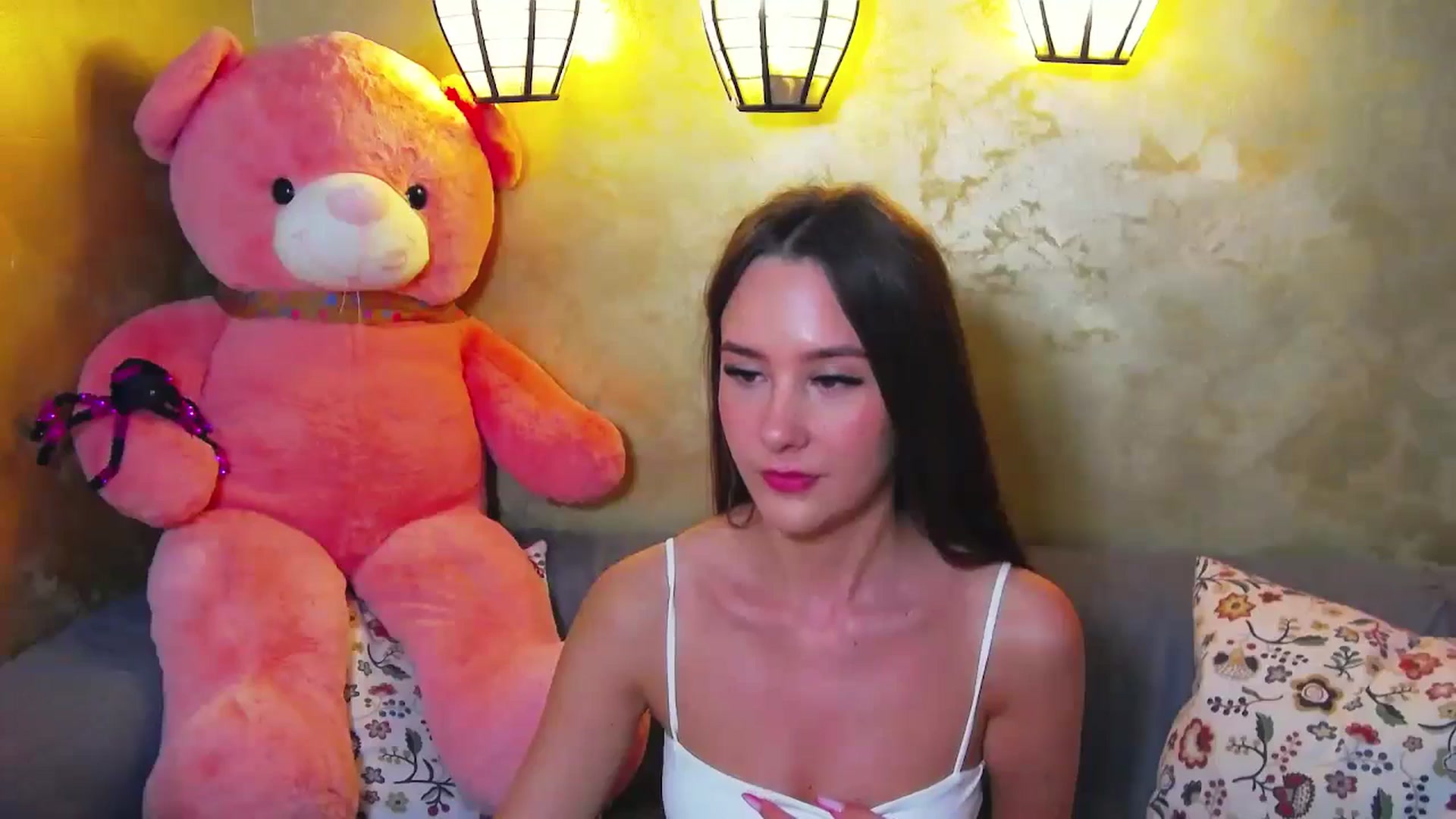 Gallery image thumbnail from Radiance's myfreecams stream on, 04/23/2024, 18:10 image 19 of 20