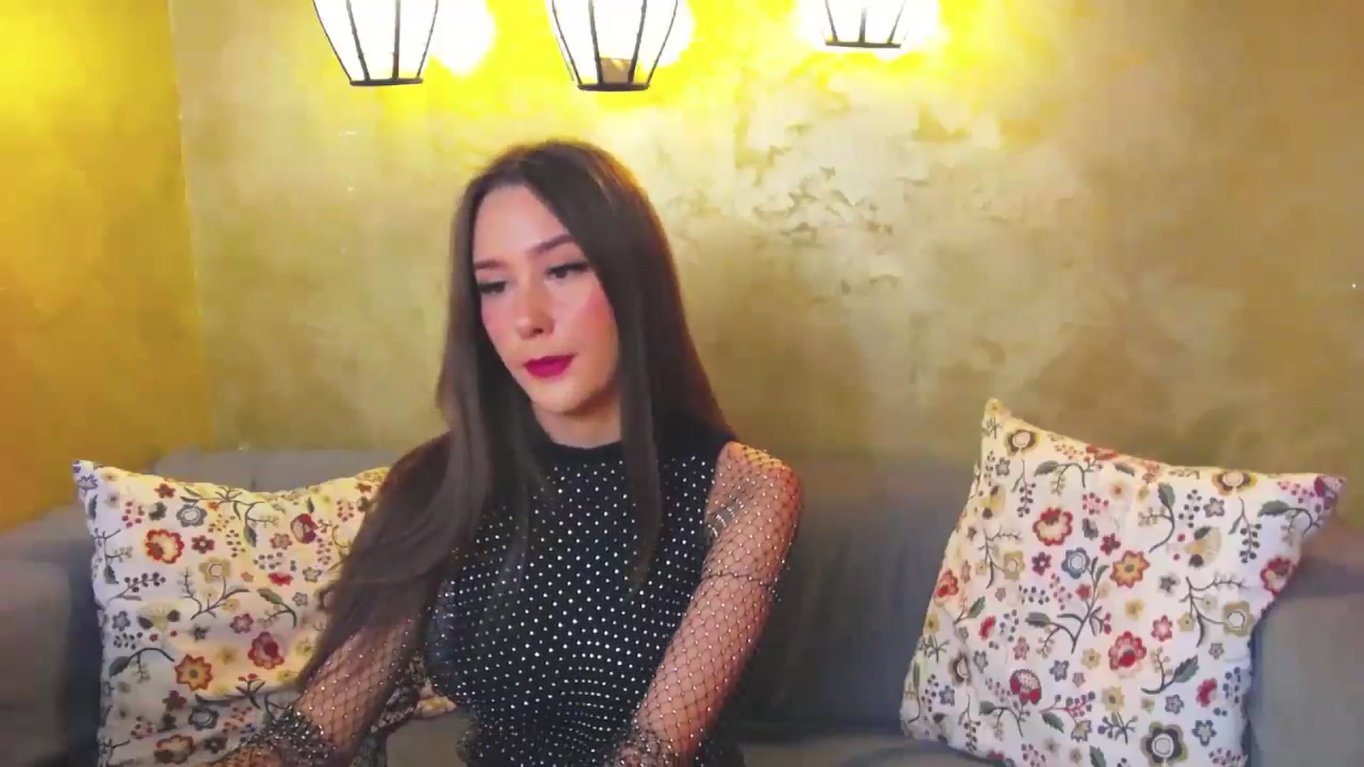 Gallery image thumbnail from Radiance's myfreecams stream on, 05/09/2024, 13:45 image 7 of 20