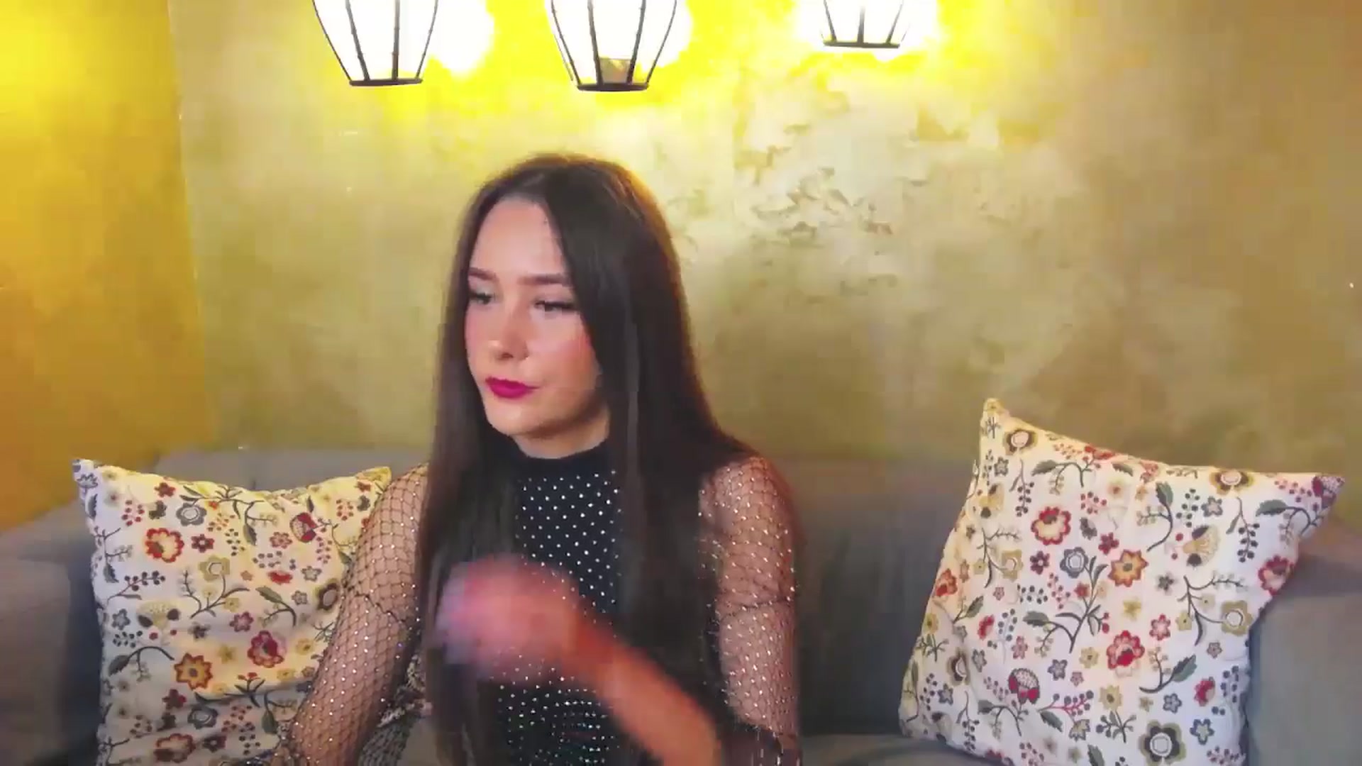 Gallery image thumbnail from Radiance's myfreecams stream on, 05/09/2024, 13:45 image 4 of 20