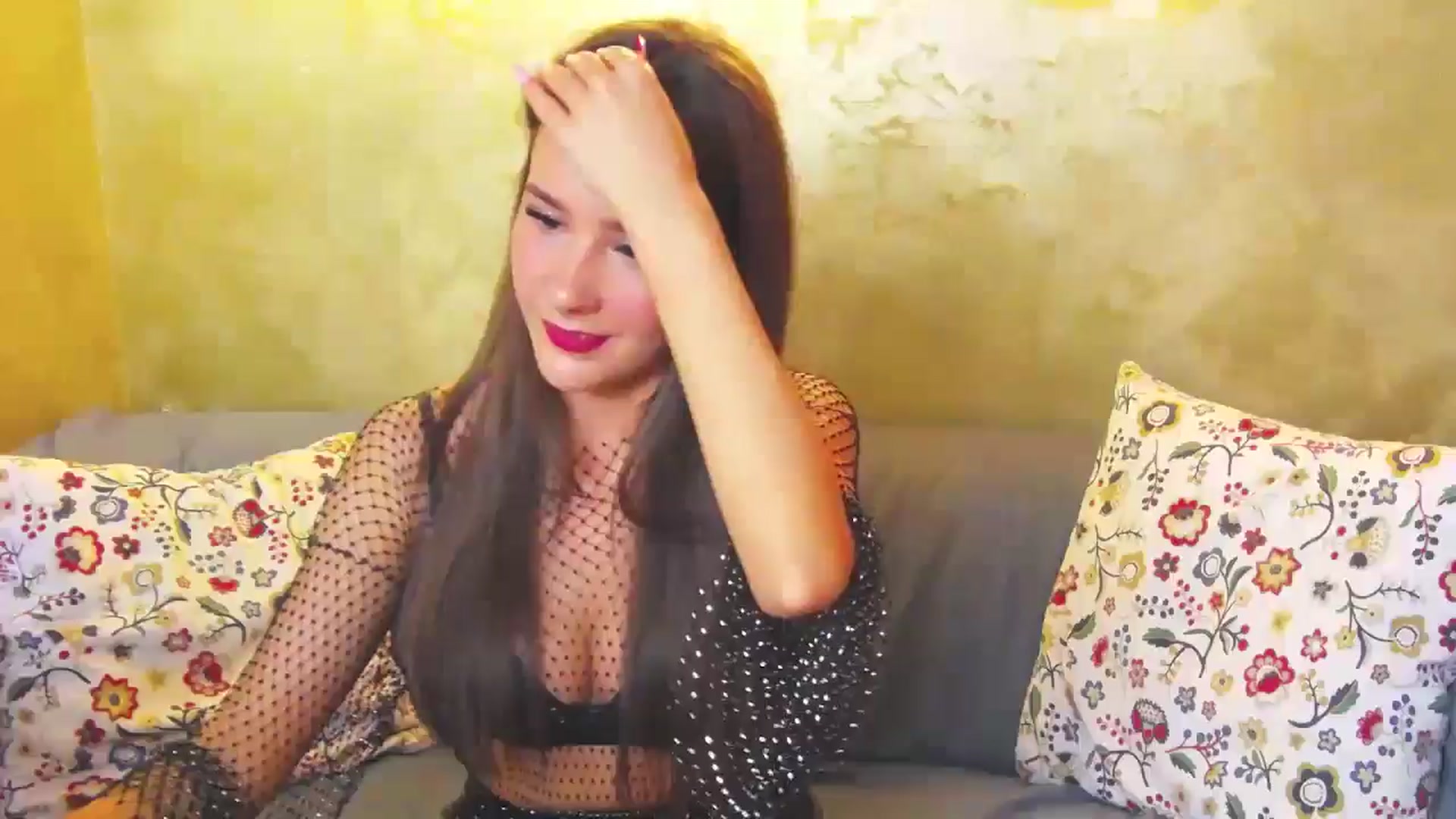 Gallery image thumbnail from Radiance's myfreecams stream on, 05/09/2024, 18:27 image 18 of 20