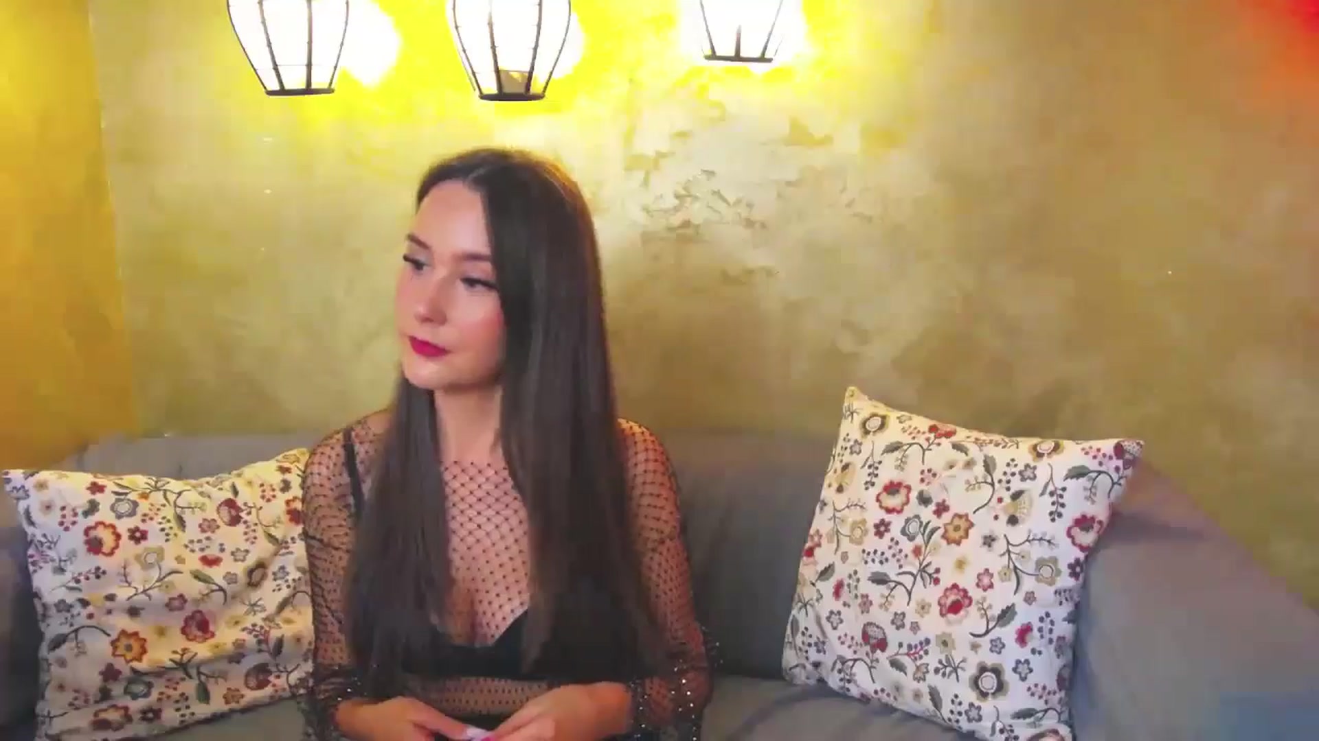 Gallery image thumbnail from Radiance's myfreecams stream on, 05/09/2024, 18:27 image 16 of 20
