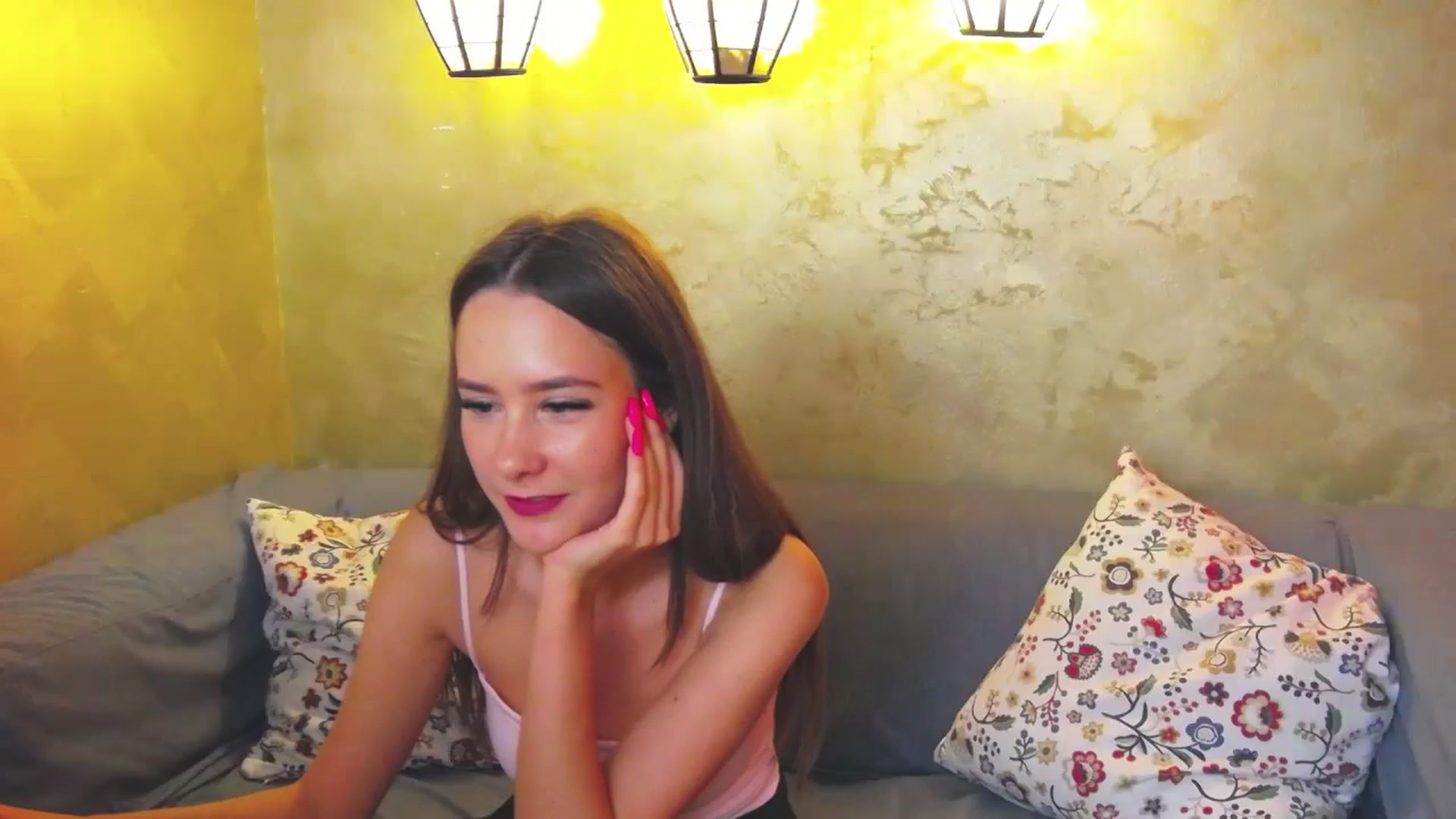 Gallery image thumbnail from Radiance's myfreecams stream on, 05/10/2024, 13:31 image 11 of 20