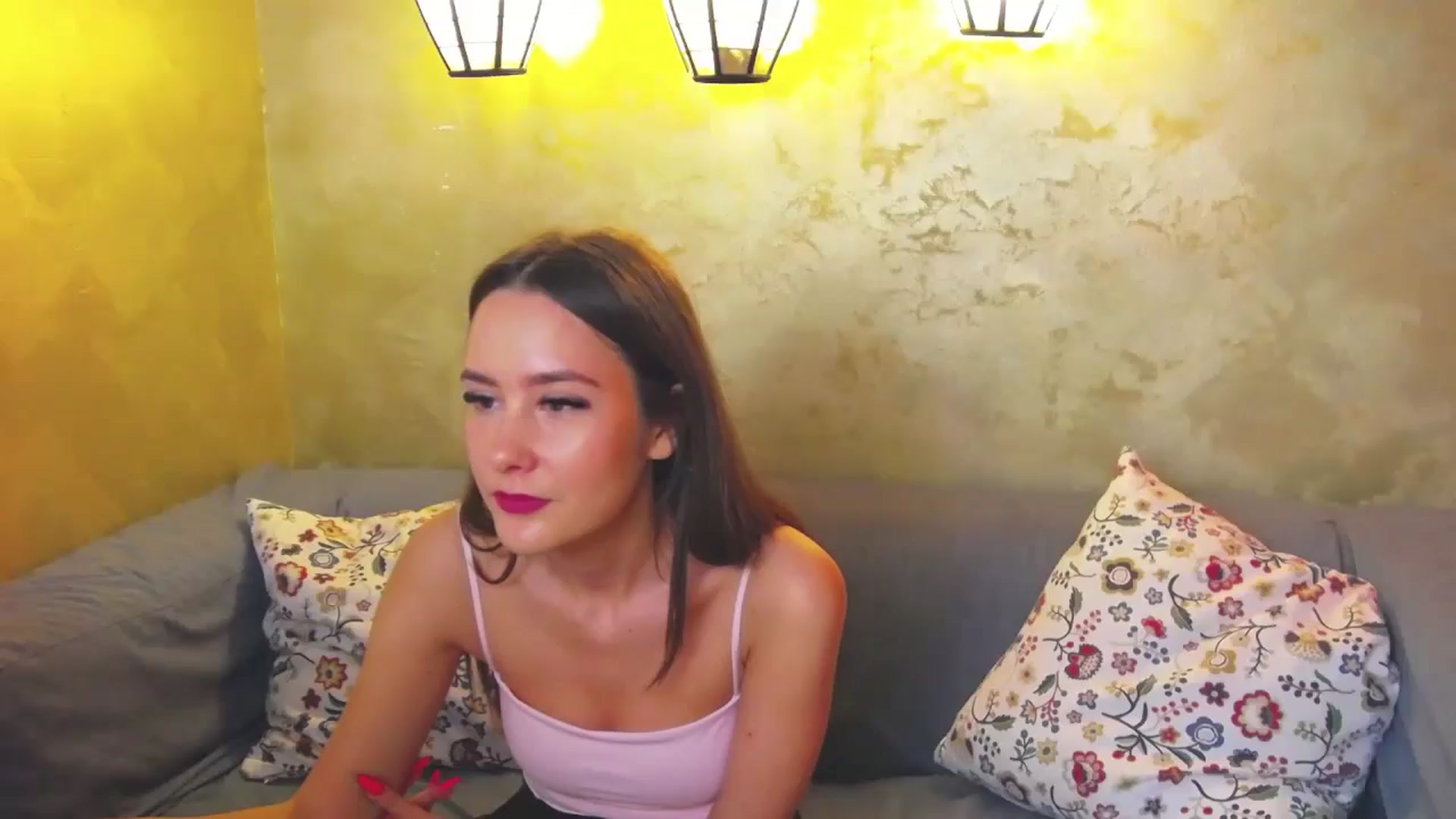 Gallery image thumbnail from Radiance's myfreecams stream on, 05/10/2024, 13:31 image 5 of 20