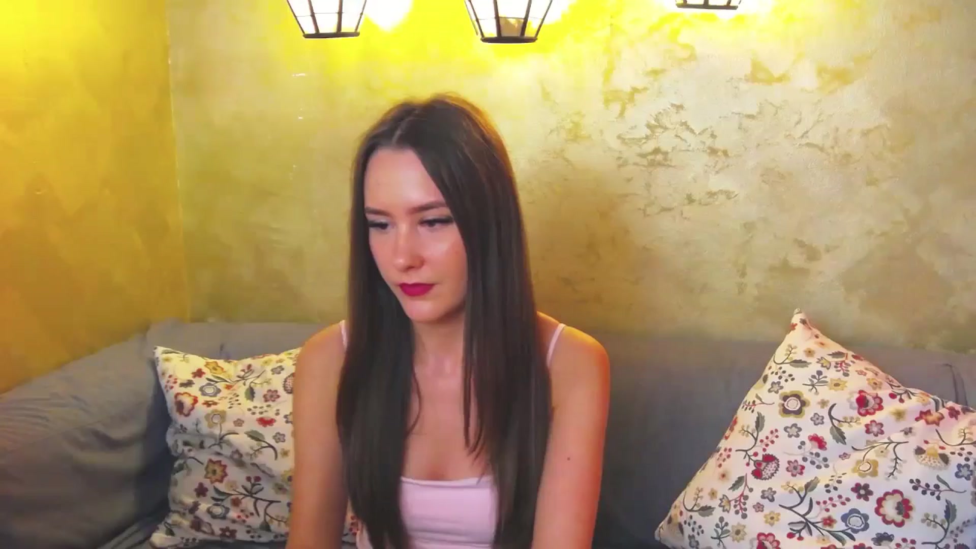Gallery image thumbnail from Radiance's myfreecams stream on, 05/10/2024, 15:14 image 19 of 20