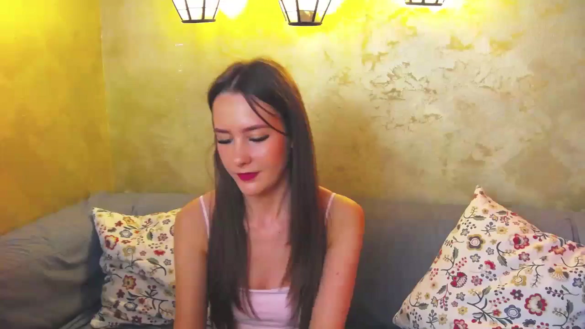 Gallery image thumbnail from Radiance's myfreecams stream on, 05/10/2024, 15:14 image 20 of 20