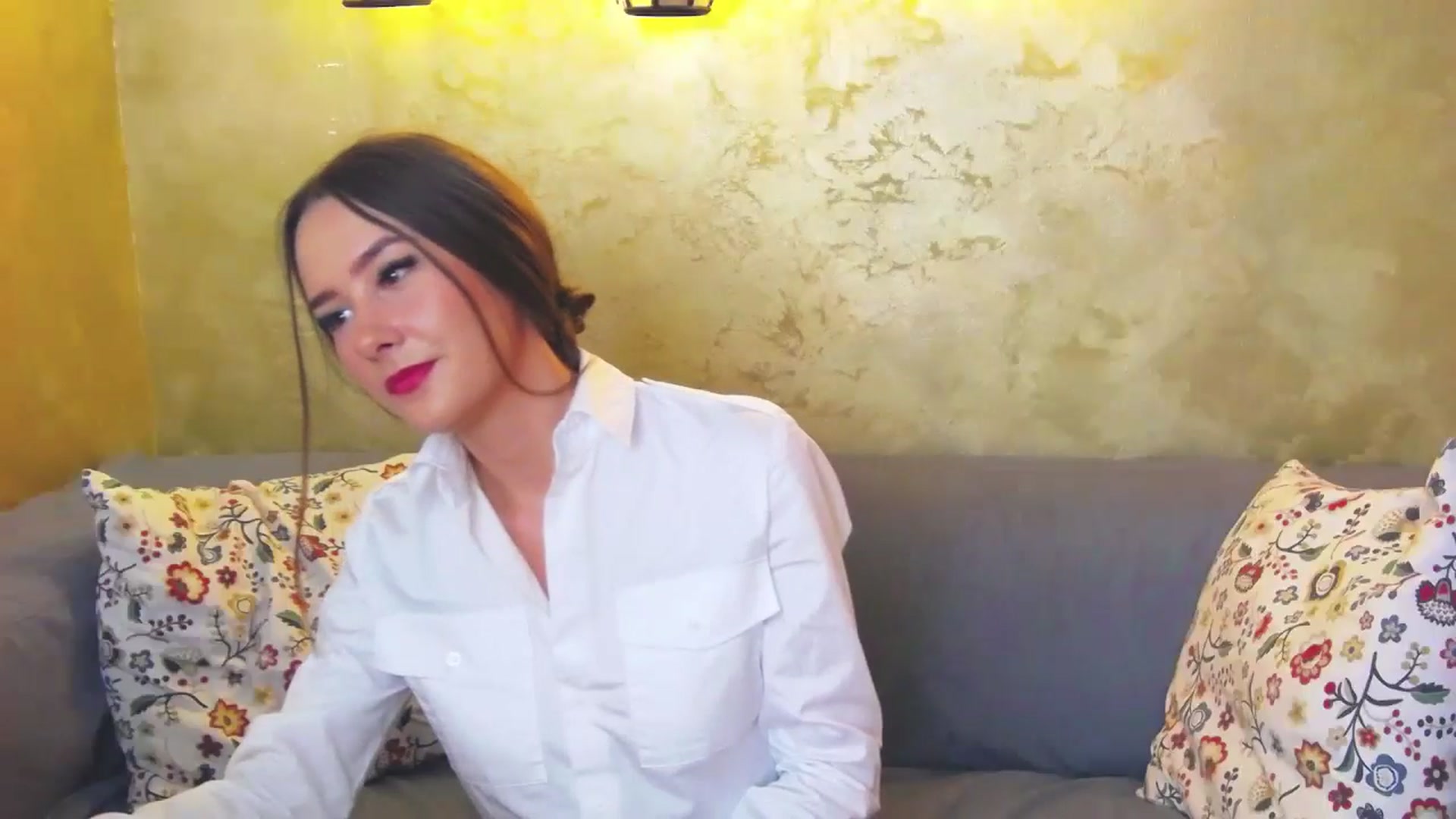 Gallery image thumbnail from Radiance's myfreecams stream on, 05/11/2024, 12:22 image 7 of 20