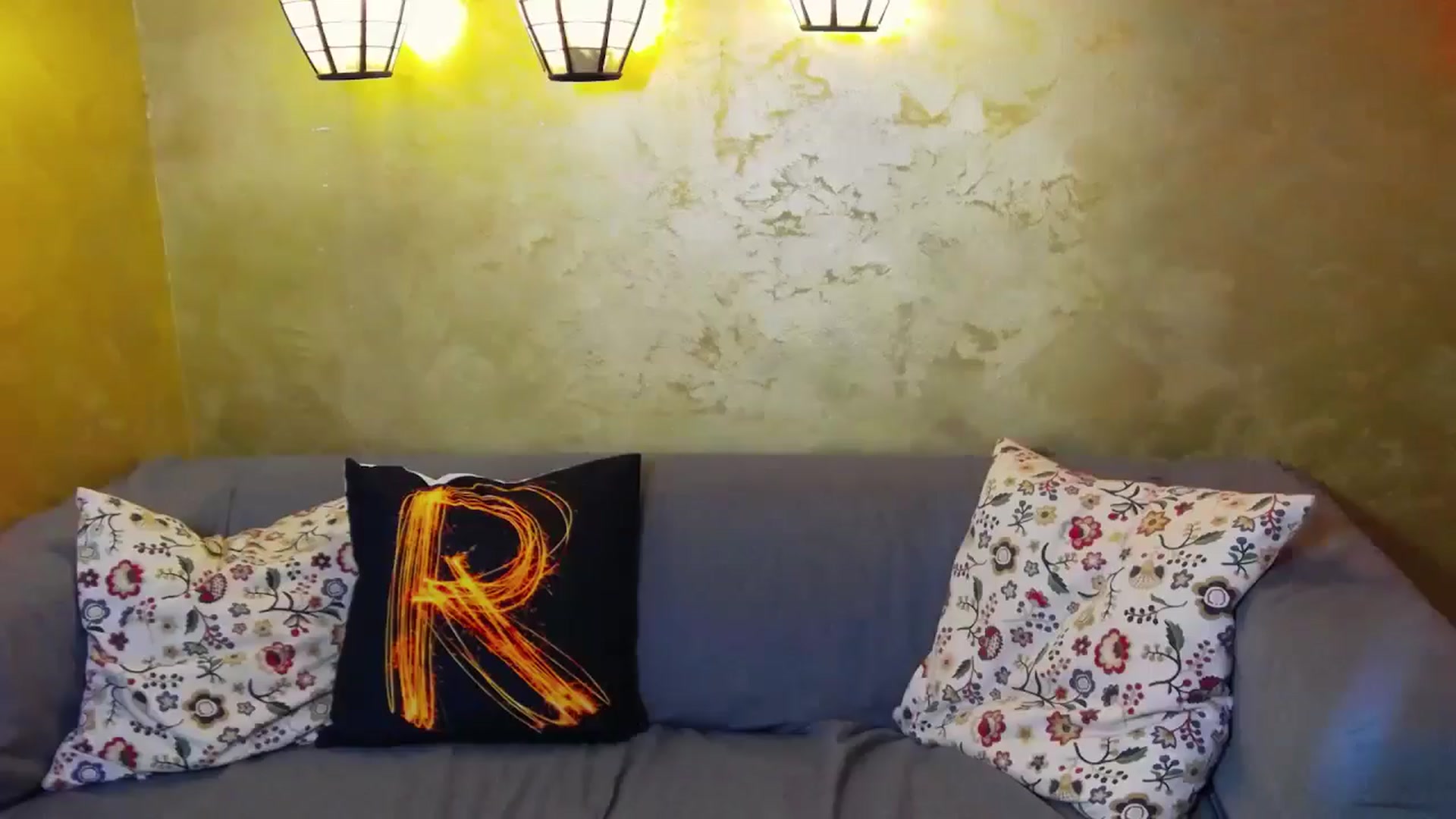 Gallery image thumbnail from Radiance's myfreecams stream on, 05/21/2024, 18:53 image 14 of 20