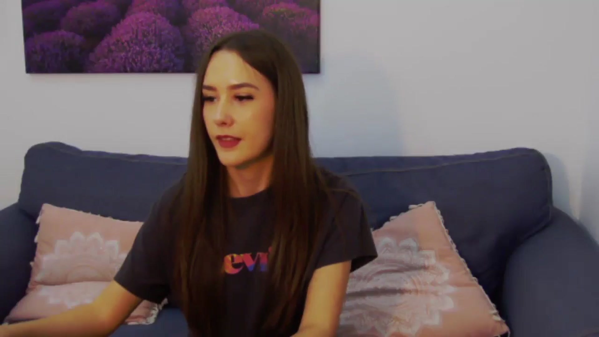 Gallery image thumbnail from Radiance's myfreecams stream on, 05/23/2024, 18:45 image 4 of 20