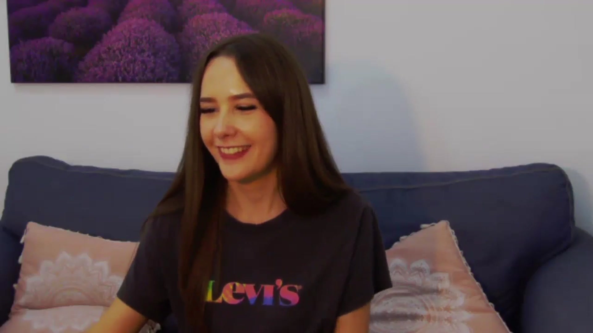 Gallery image thumbnail from Radiance's myfreecams stream on, 05/23/2024, 18:45 image 6 of 20