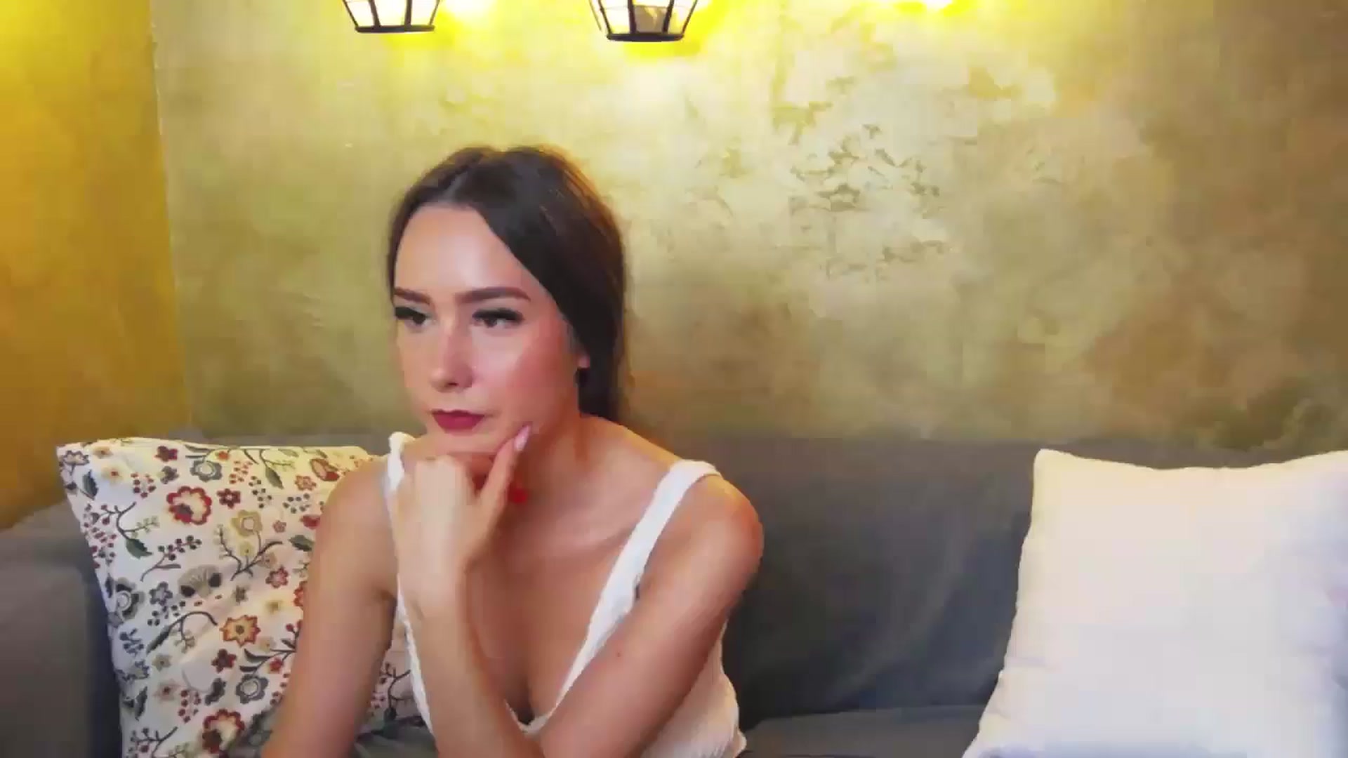 Gallery image thumbnail from Radiance's myfreecams stream on, 06/04/2024, 12:54 image 11 of 20