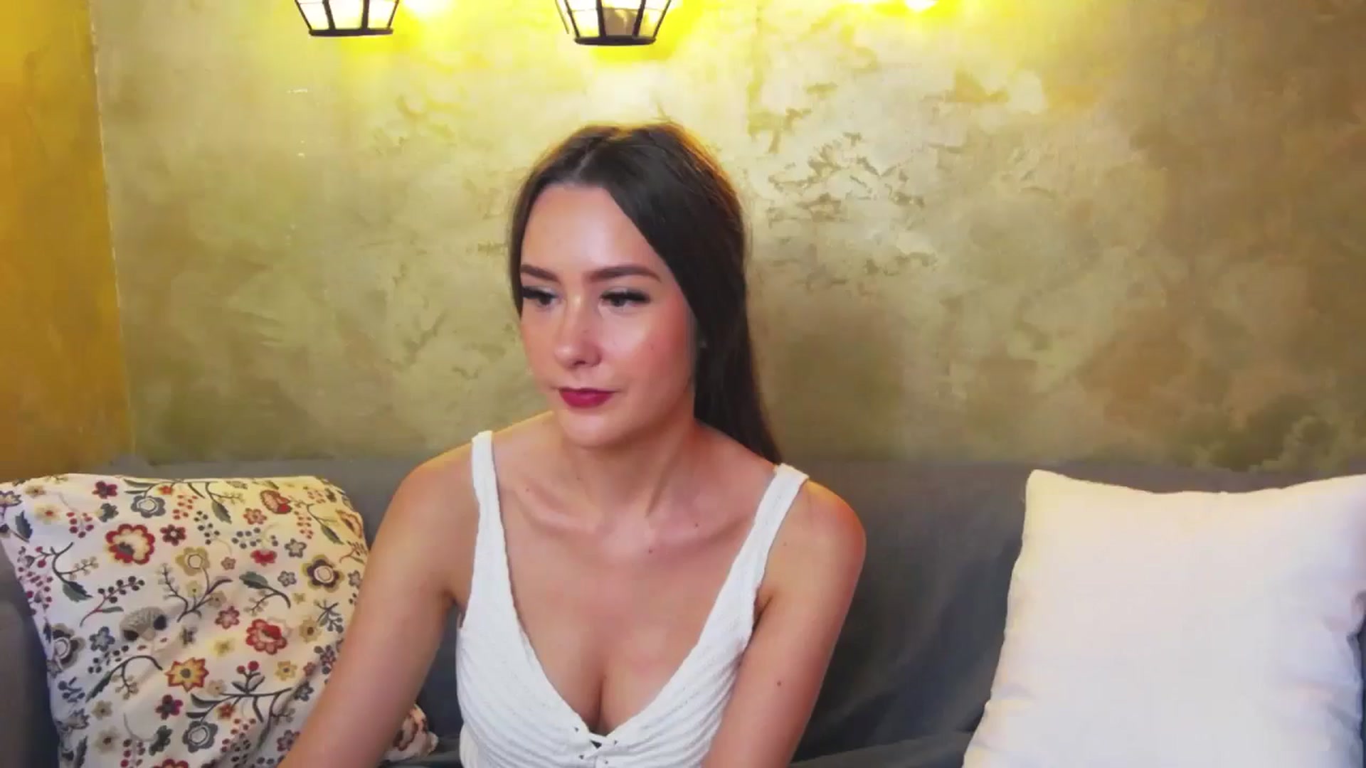 Gallery image thumbnail from Radiance's myfreecams stream on, 06/04/2024, 14:55 image 3 of 20