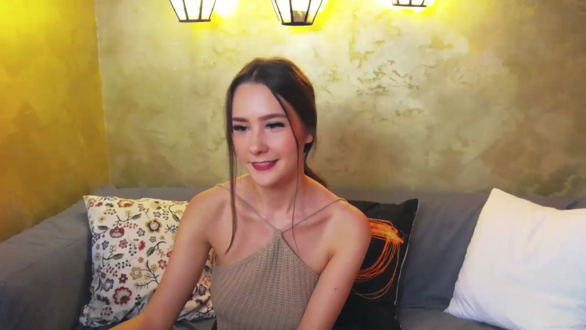 Gallery image thumbnail from Radiance's myfreecams stream on, 06/05/2024, 12:52 image 7 of 20