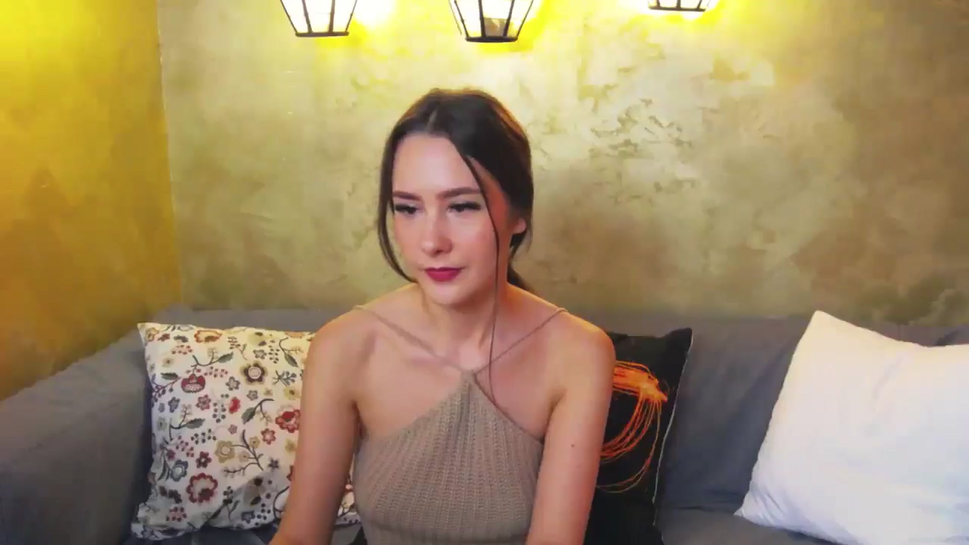Gallery image thumbnail from Radiance's myfreecams stream on, 06/05/2024, 12:52 image 8 of 20