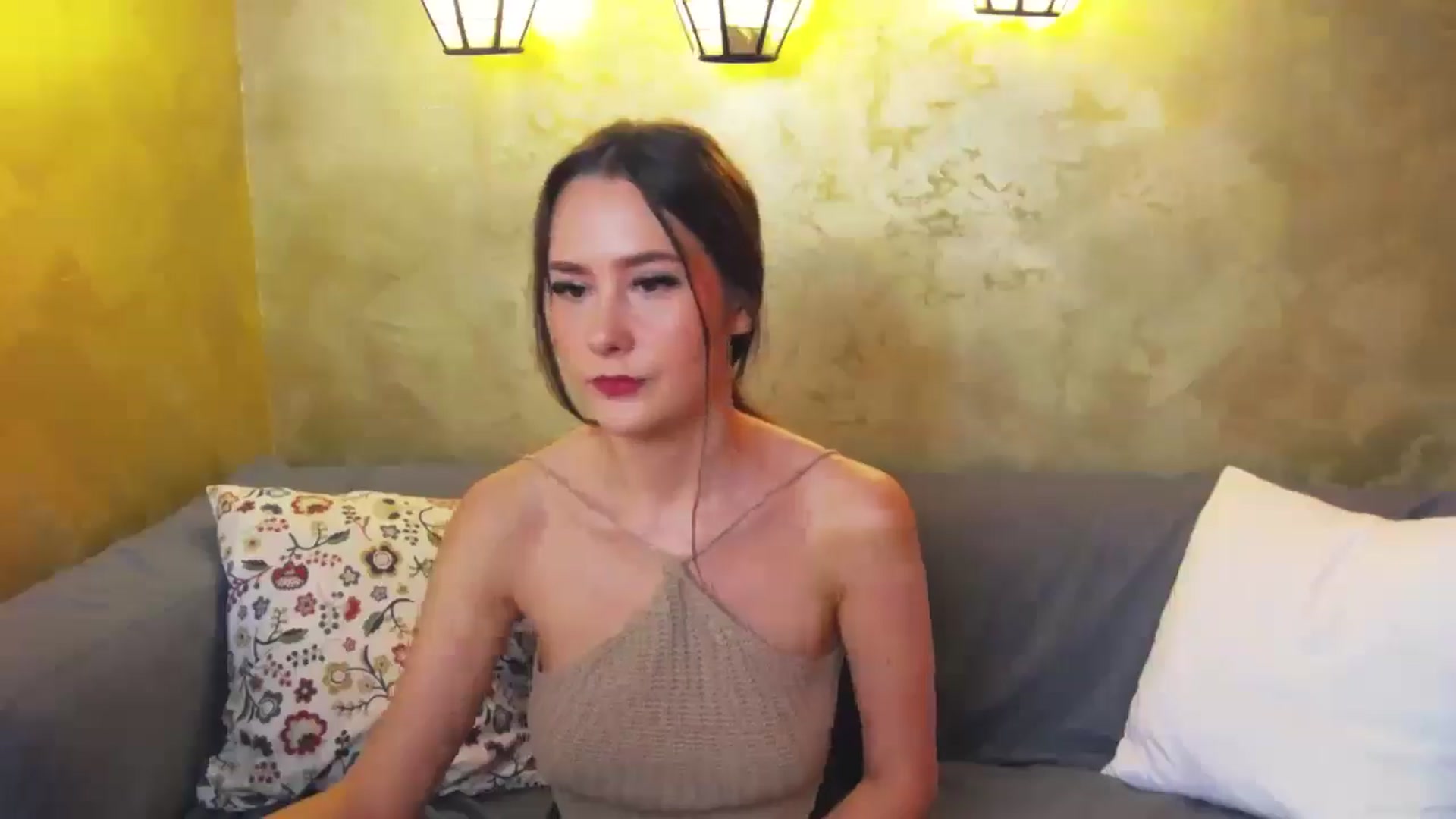 Gallery image thumbnail from Radiance's myfreecams stream on, 06/05/2024, 12:52 image 15 of 20