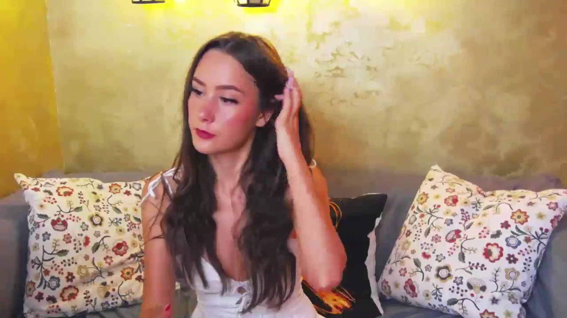 Gallery image thumbnail from Radiance's myfreecams stream on, 06/07/2024, 12:43 image 2 of 20
