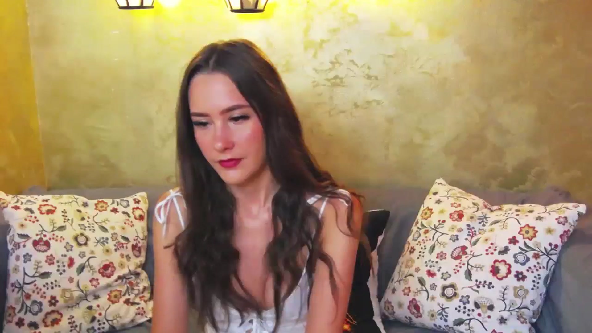 Gallery image thumbnail from Radiance's myfreecams stream on, 06/07/2024, 12:43 image 12 of 20