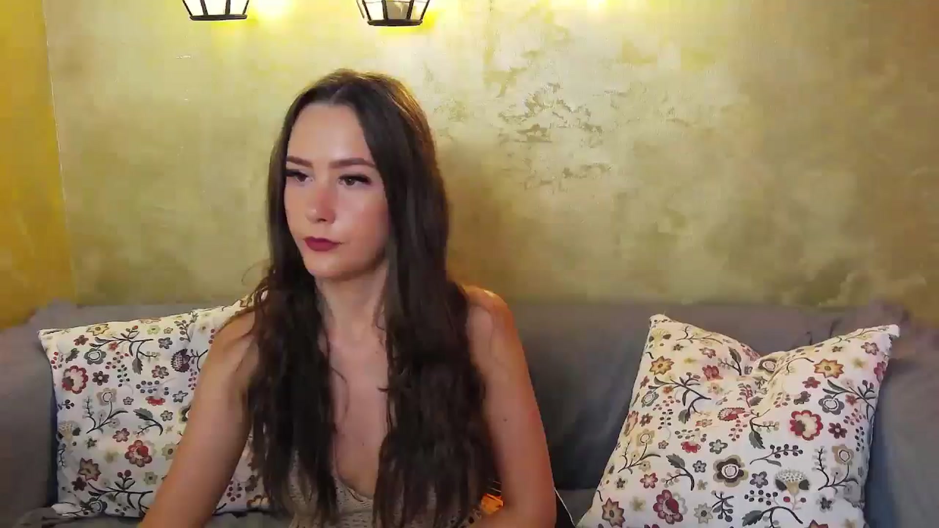 Gallery image thumbnail from Radiance's myfreecams stream on, 06/08/2024, 13:41 image 12 of 20
